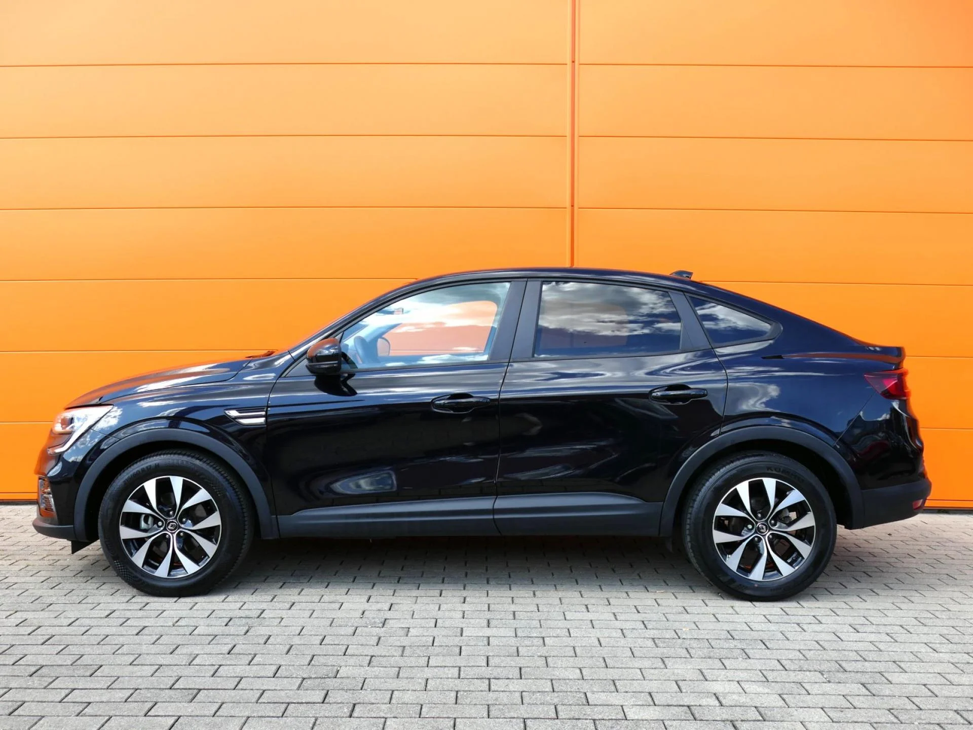 RENAULT ARKANA - Miniature 2 sur 33 - Cliquer pour voir cette photo