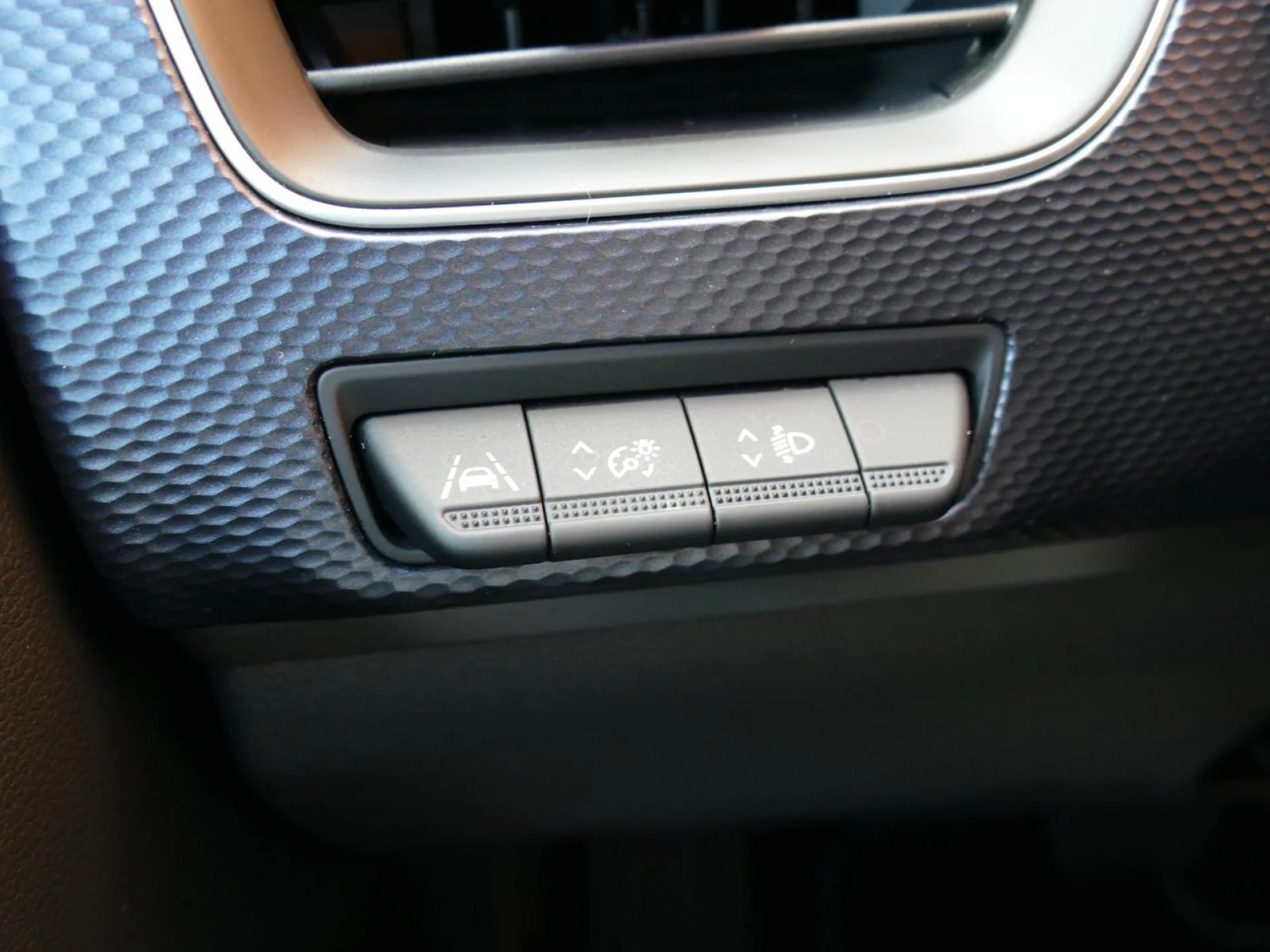 RENAULT ARKANA - Miniature 17 sur 33 - Cliquer pour voir cette photo