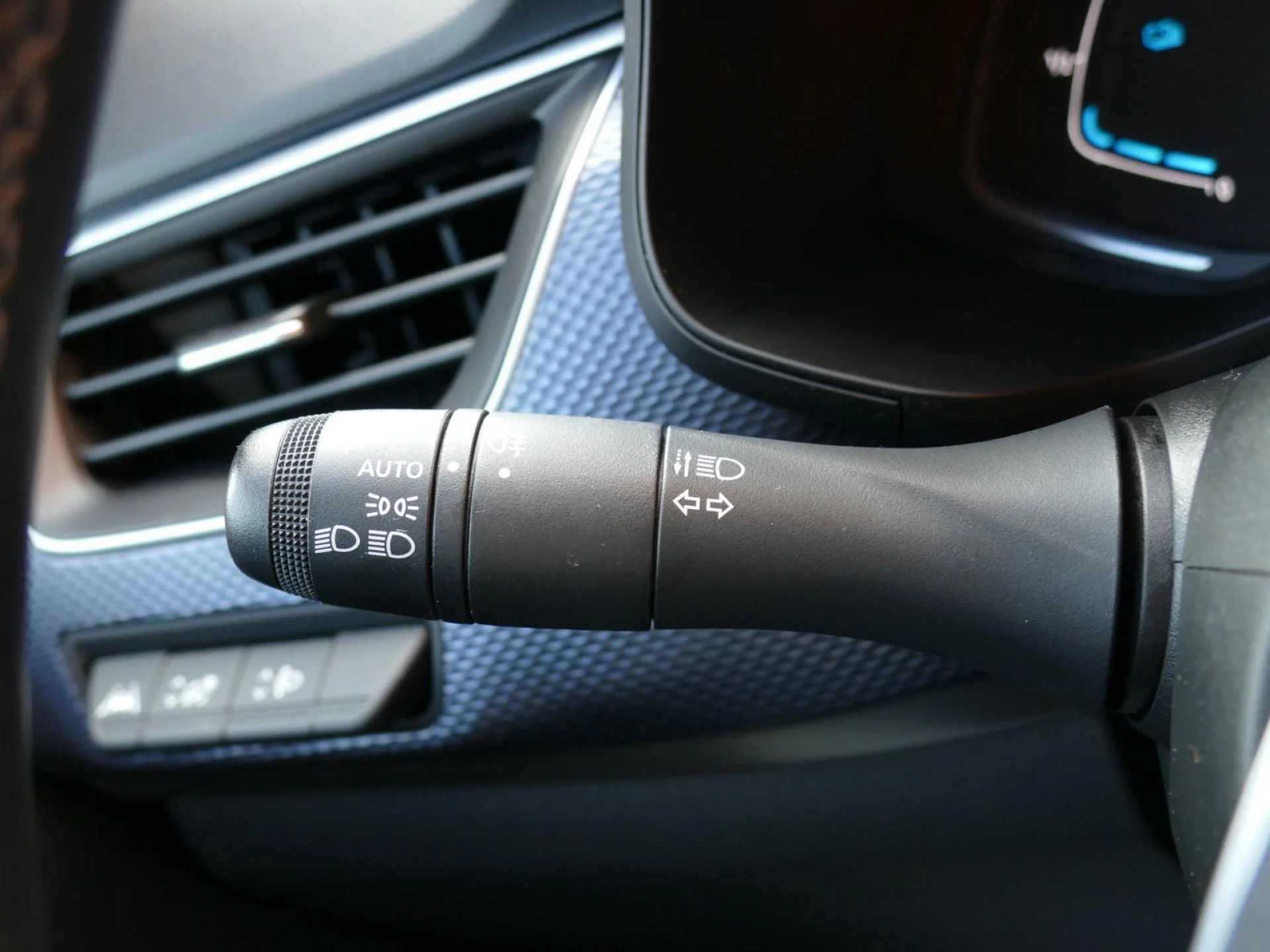 RENAULT ARKANA - Miniature 25 sur 33 - Cliquer pour voir cette photo