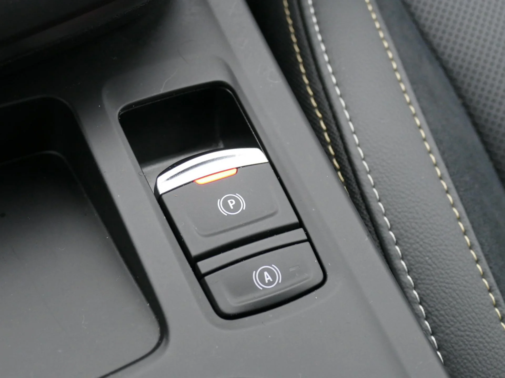 RENAULT ARKANA - Miniature 22 sur 29 - Cliquer pour voir cette photo
