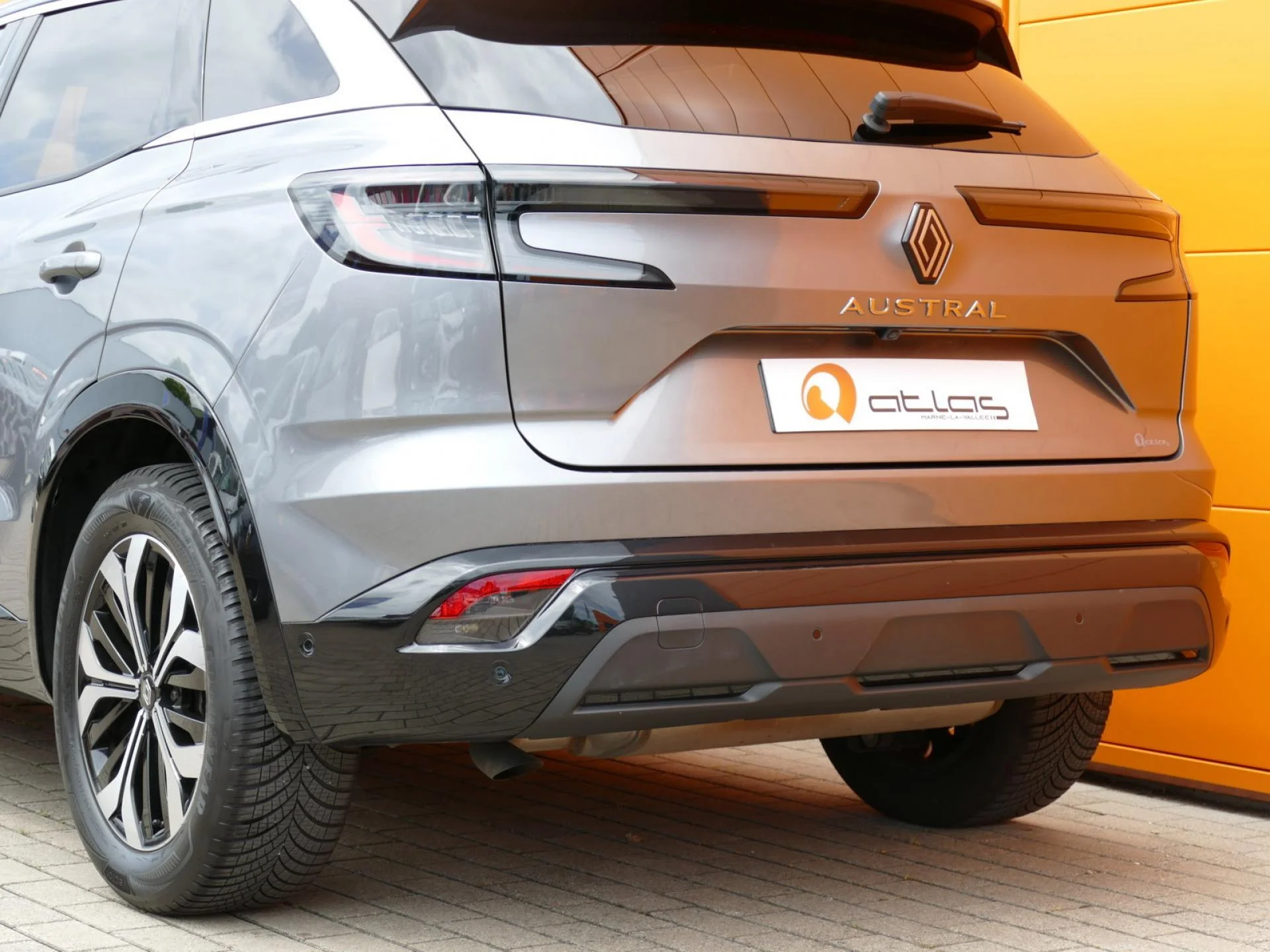 RENAULT AUSTRAL - Miniature 25 sur 32 - Cliquer pour voir cette photo
