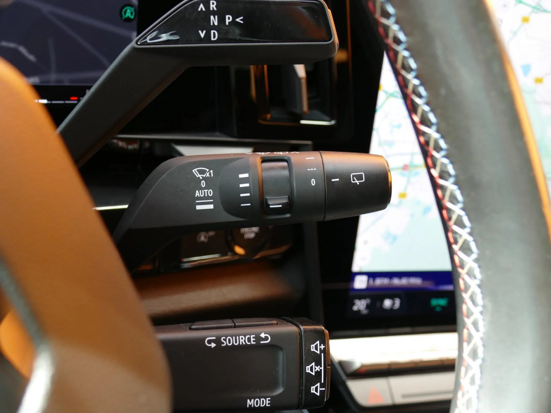 RENAULT AUSTRAL - Miniature 24 sur 32 - Cliquer pour voir cette photo