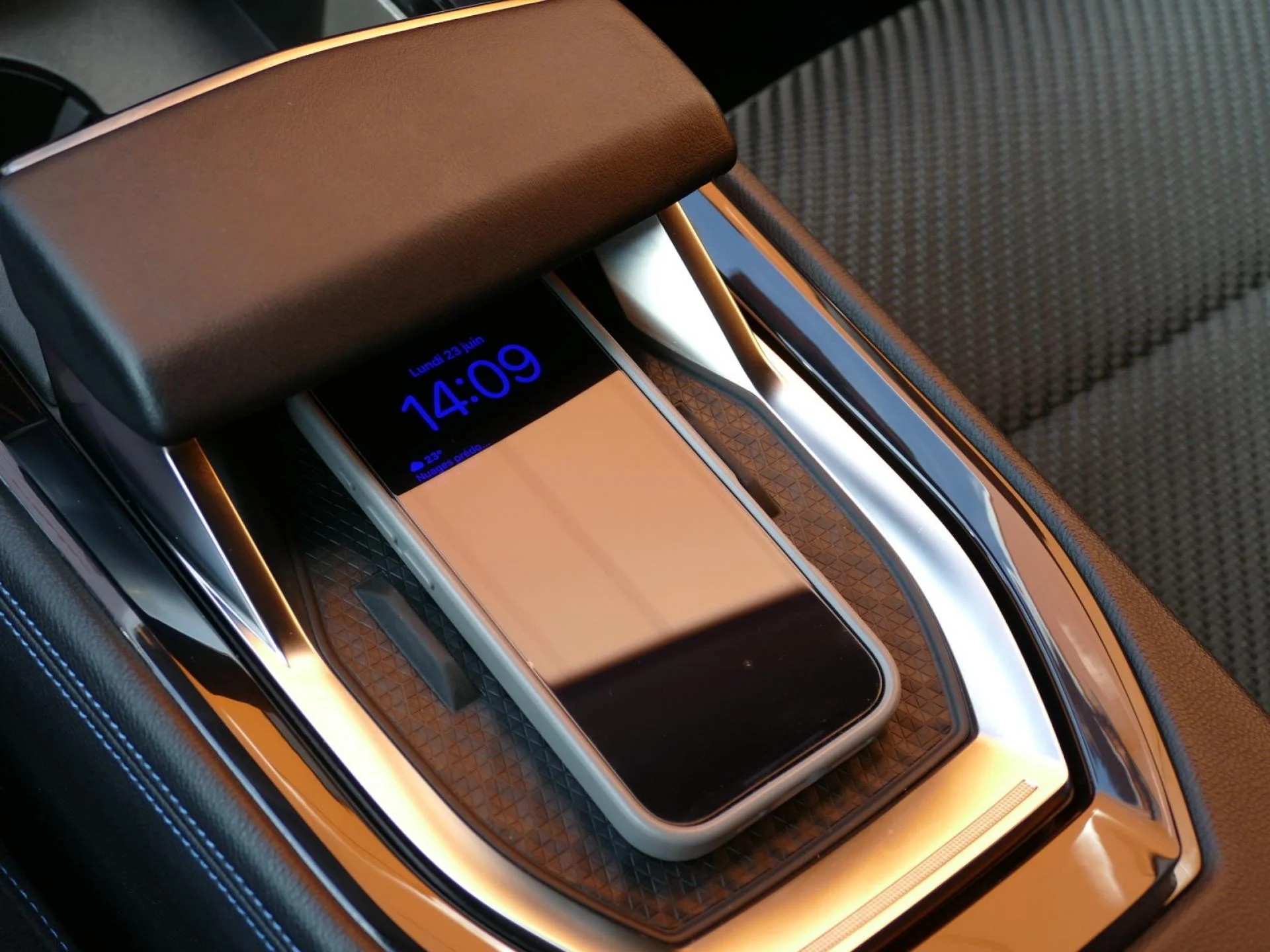 RENAULT AUSTRAL - Miniature 18 sur 32 - Cliquer pour voir cette photo