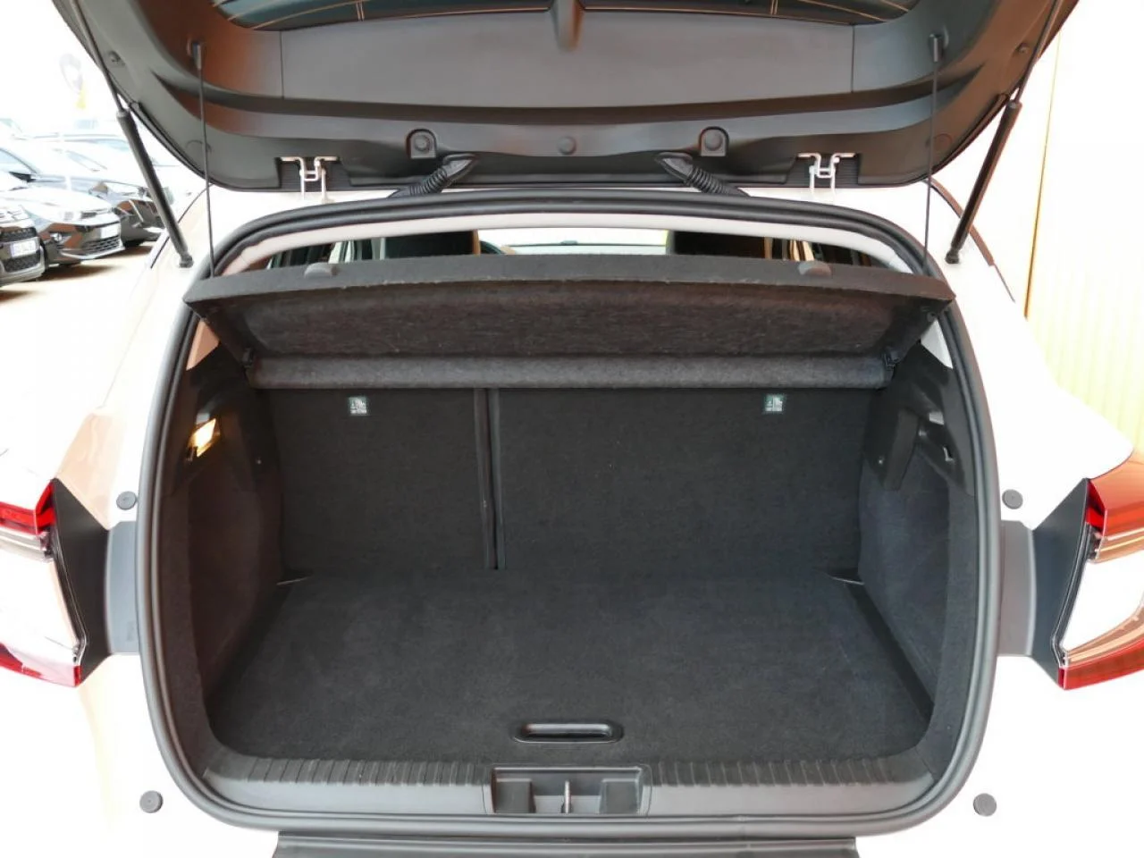 RENAULT CAPTUR - Miniature 5 sur 21 - Cliquer pour voir cette photo