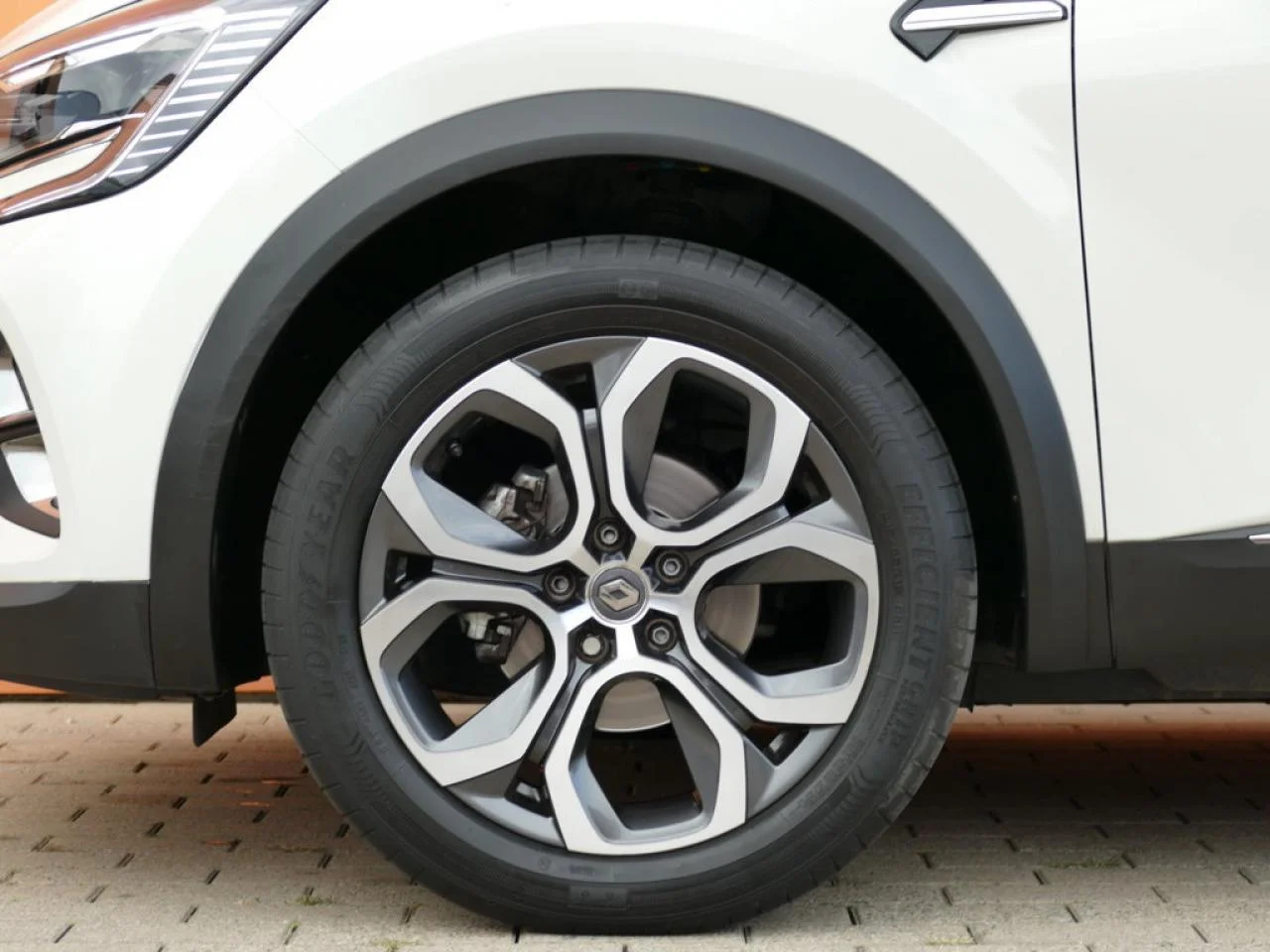 RENAULT CAPTUR - Miniature 21 sur 21 - Cliquer pour voir cette photo
