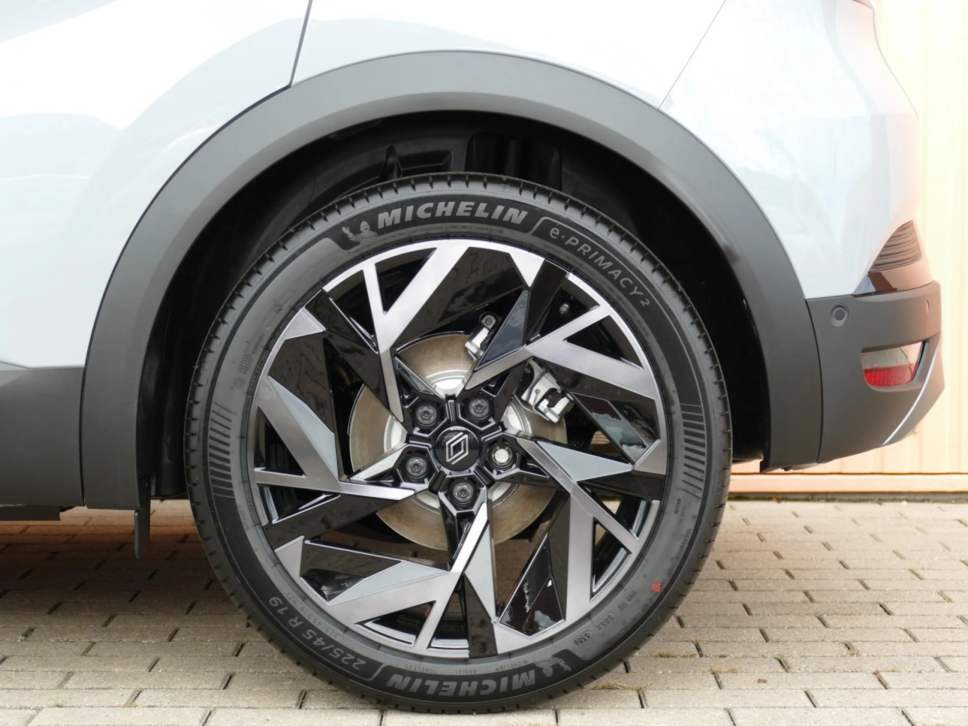 RENAULT CAPTUR - Miniature 30 sur 30 - Cliquer pour voir cette photo