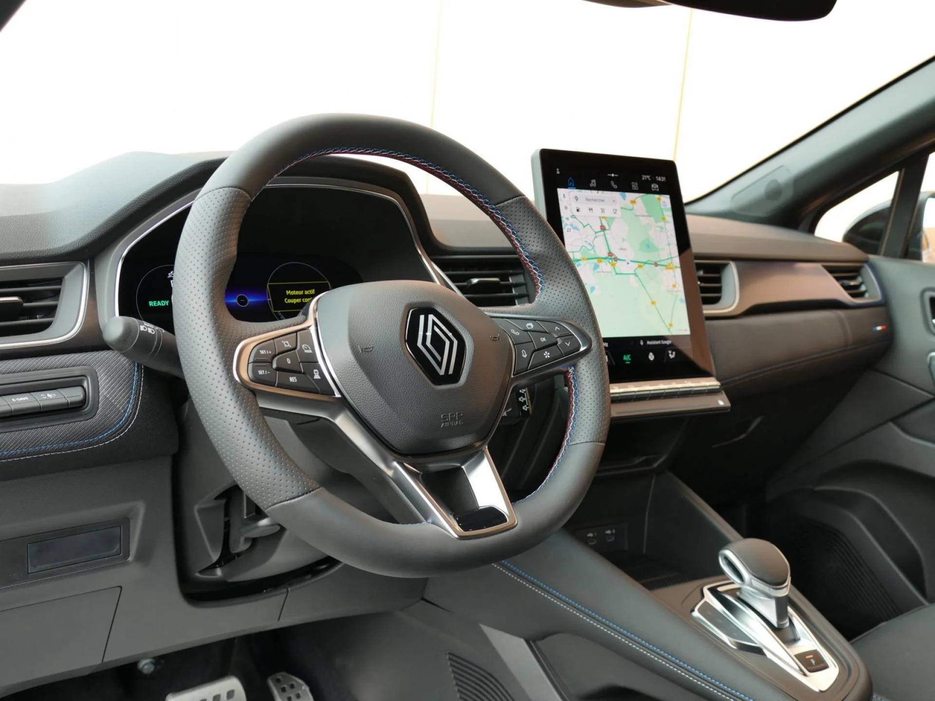 RENAULT CAPTUR - Miniature 14 sur 30 - Cliquer pour voir cette photo
