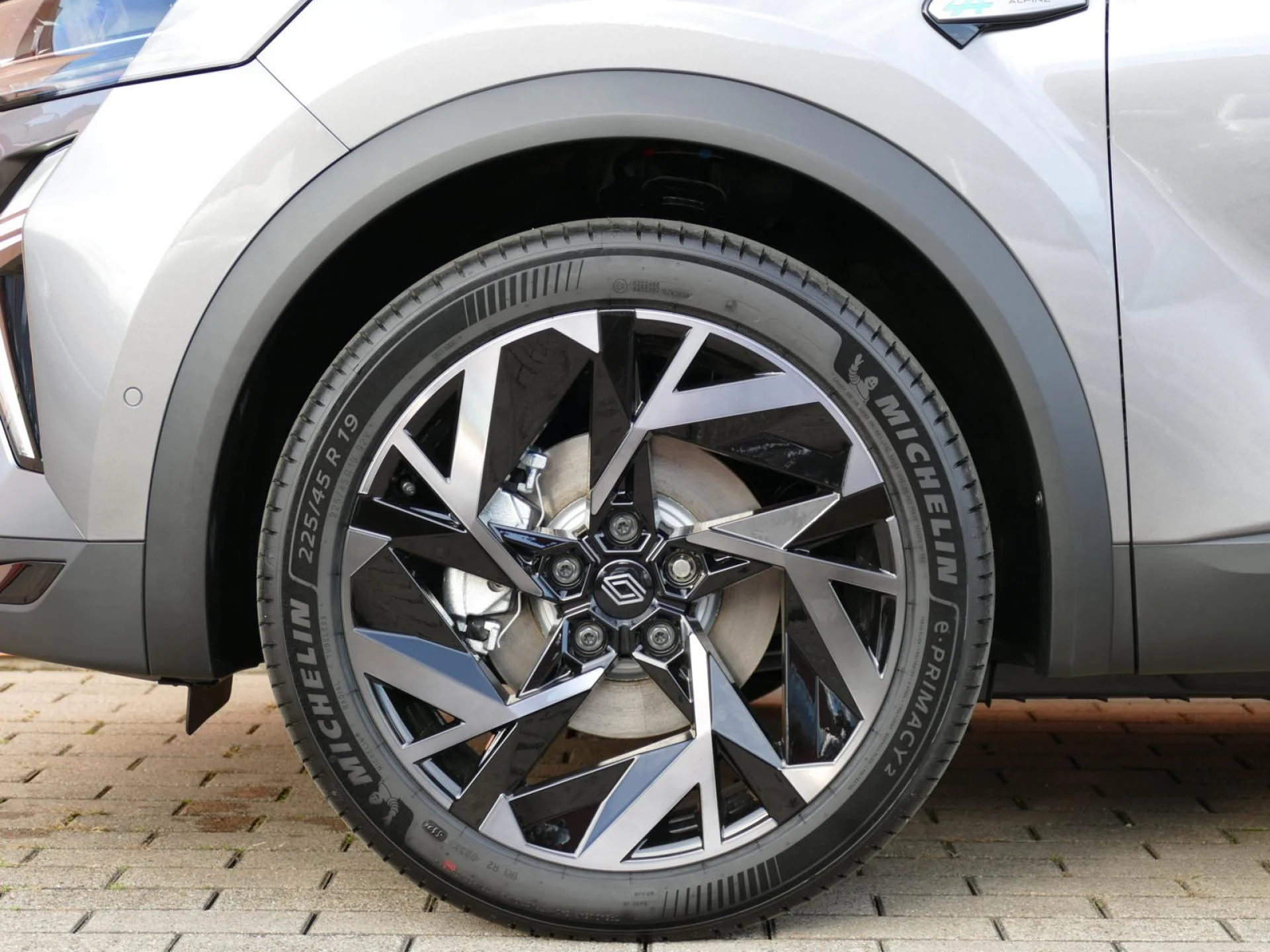 RENAULT CAPTUR - Miniature 27 sur 28 - Cliquer pour voir cette photo