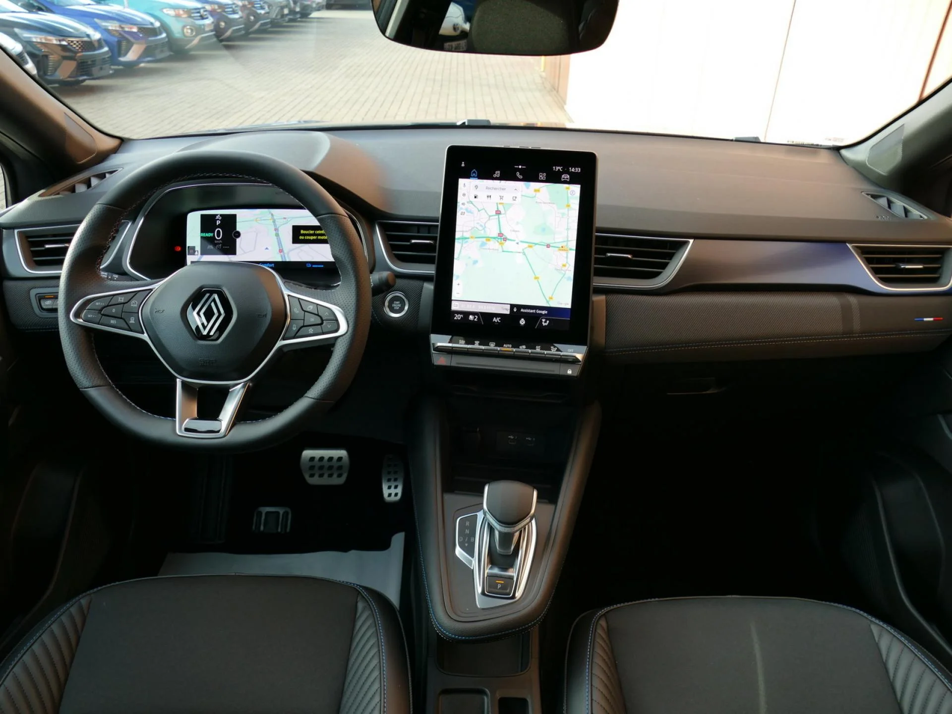 RENAULT CAPTUR - Miniature 4 sur 21 - Cliquer pour voir cette photo