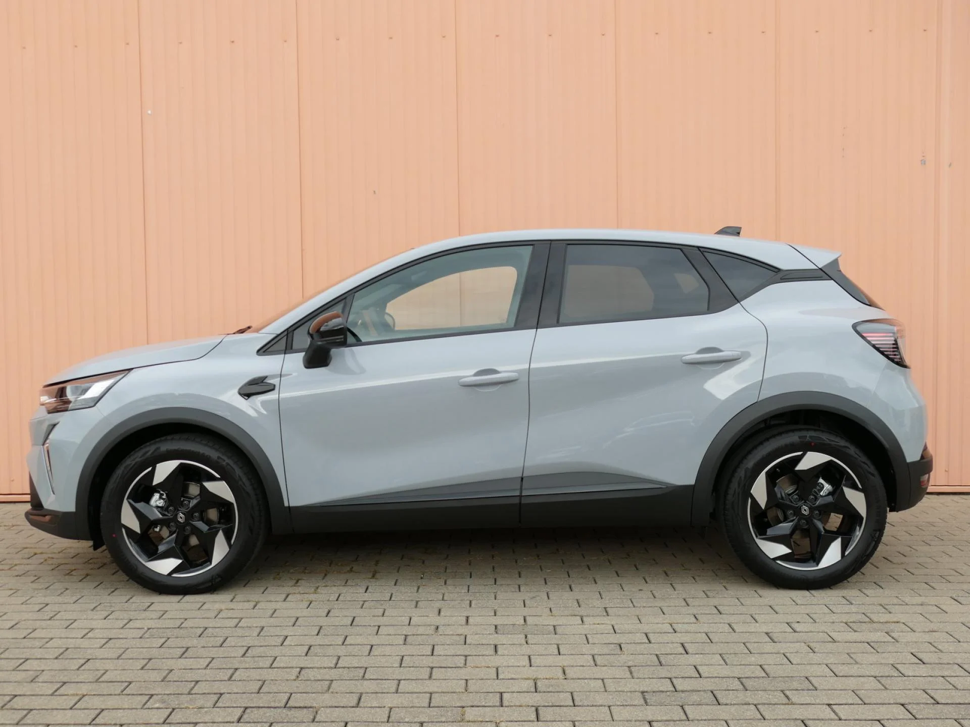 RENAULT CAPTUR - Miniature 3 sur 30 - Cliquer pour voir cette photo