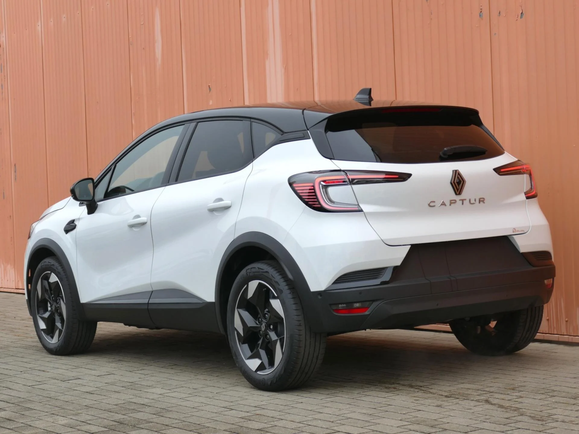 RENAULT CAPTUR - Miniature 4 sur 26 - Cliquer pour voir cette photo