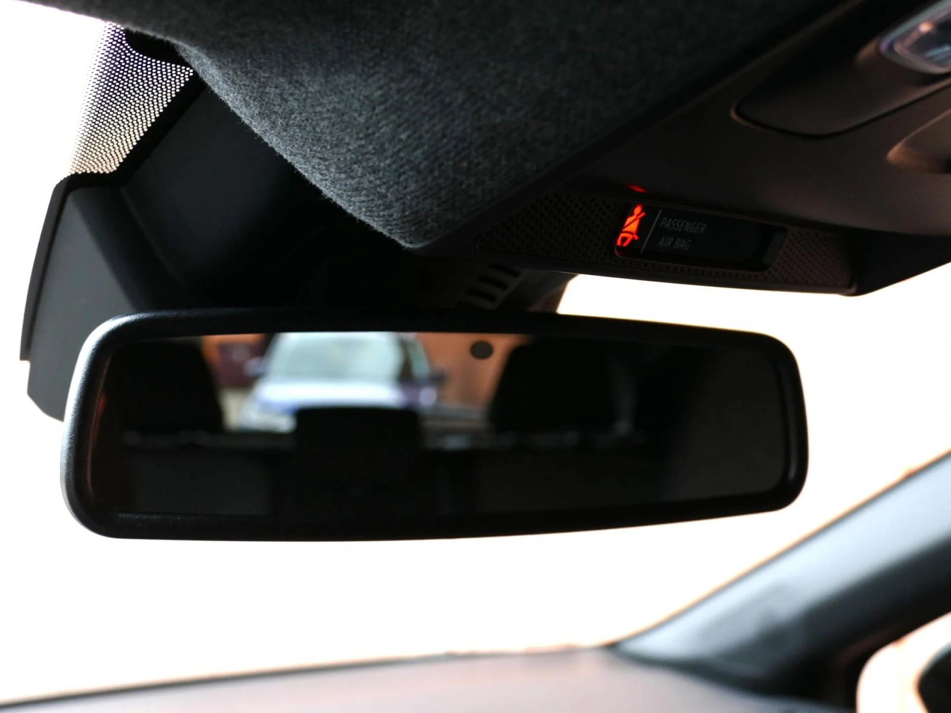 RENAULT CAPTUR - Miniature 25 sur 26 - Cliquer pour voir cette photo