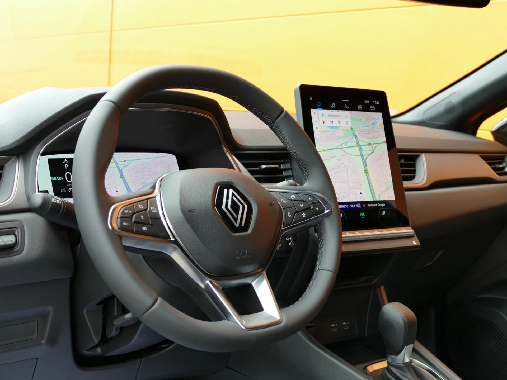 RENAULT CAPTUR - Miniature 14 sur 32 - Cliquer pour voir cette photo