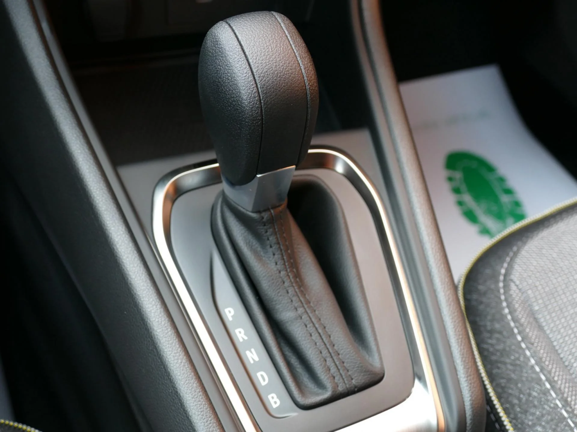 RENAULT CAPTUR - Miniature 18 sur 32 - Cliquer pour voir cette photo