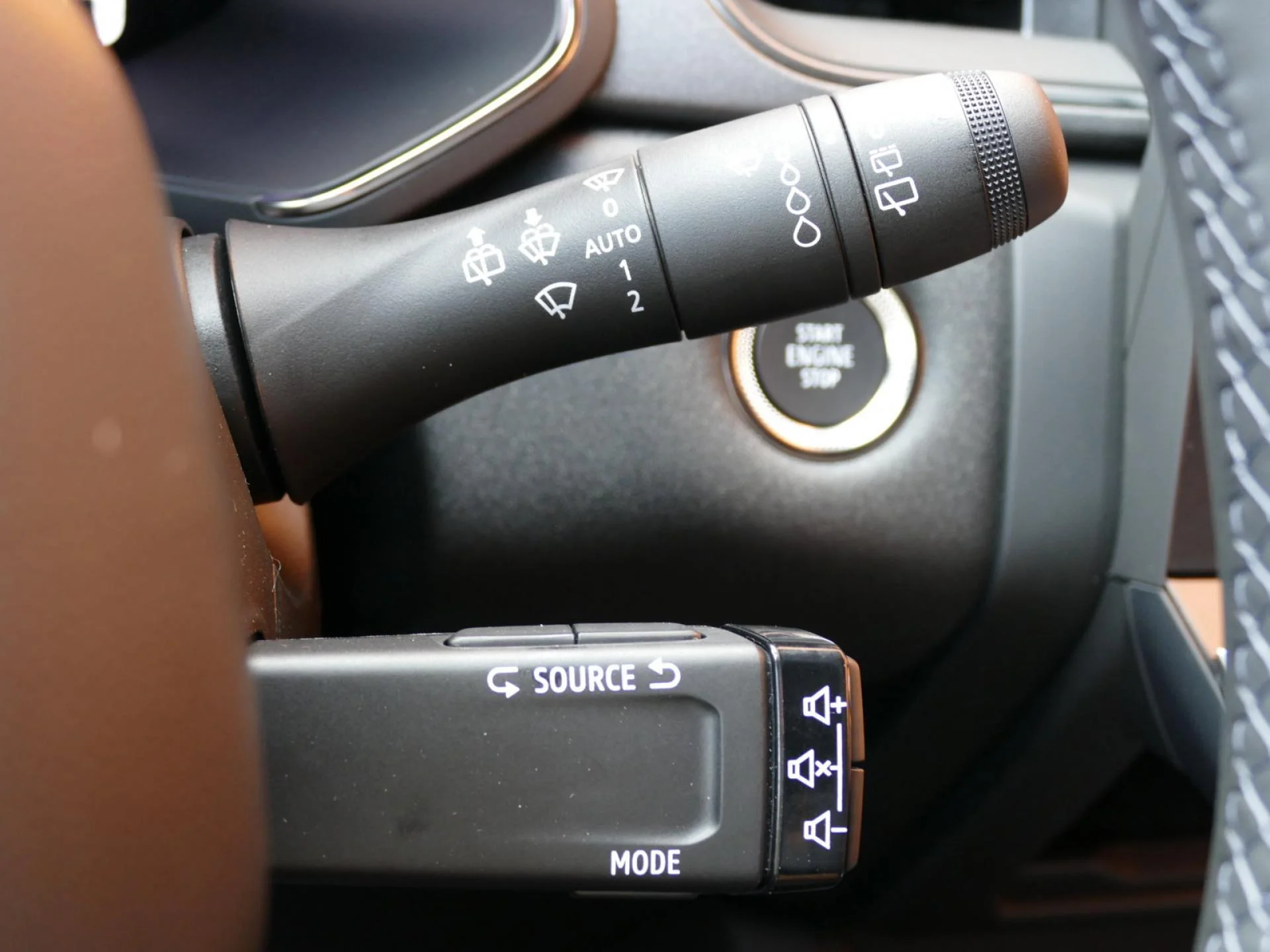 RENAULT CAPTUR - Miniature 26 sur 32 - Cliquer pour voir cette photo