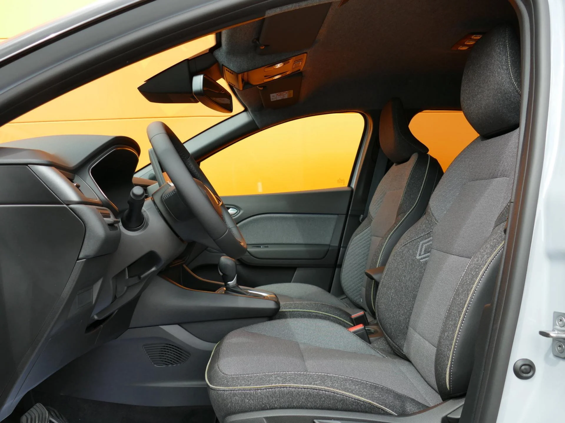 RENAULT CAPTUR - Miniature 6 sur 32 - Cliquer pour voir cette photo