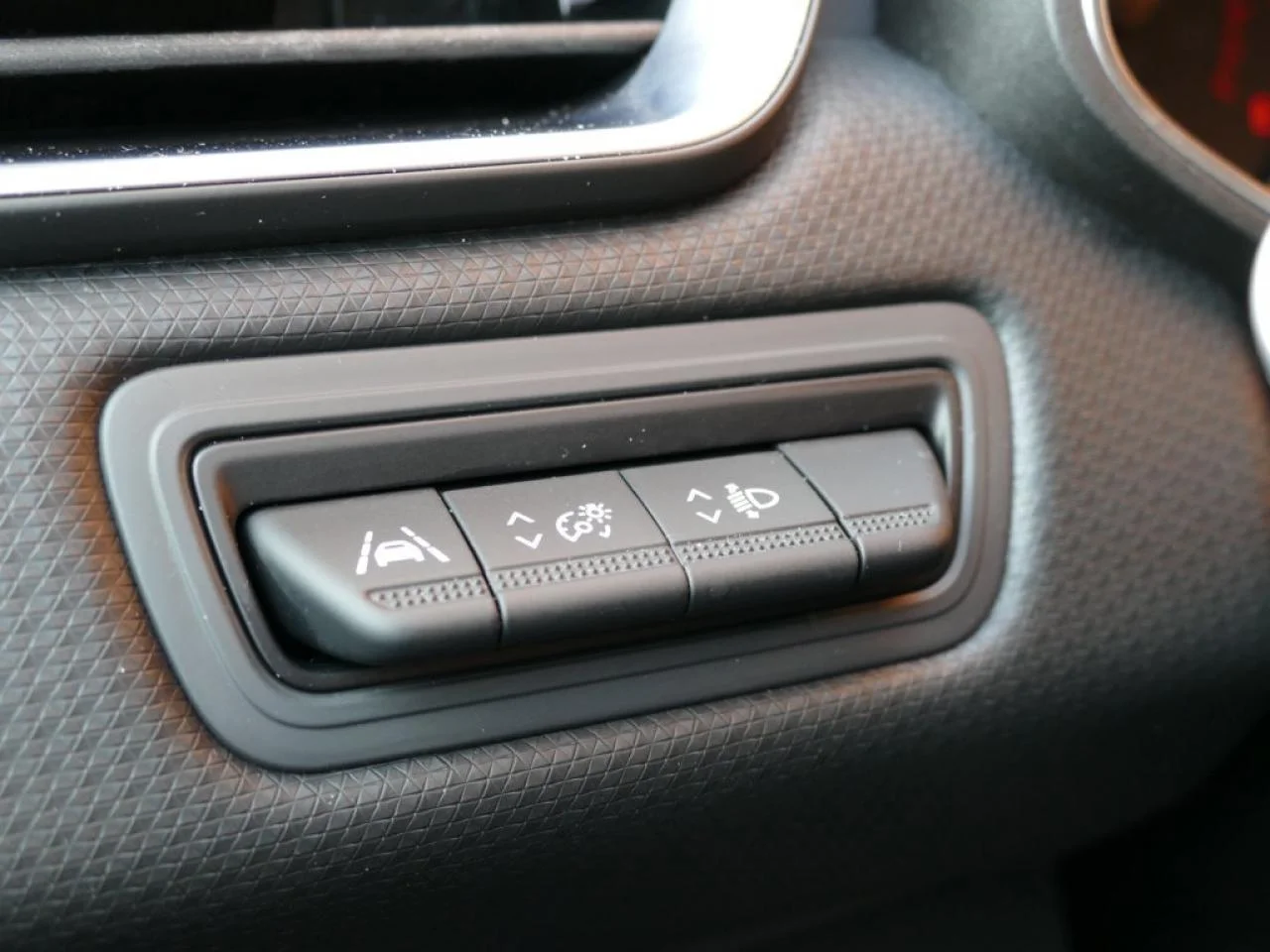 RENAULT CLIO - Miniature 15 sur 23 - Cliquer pour voir cette photo