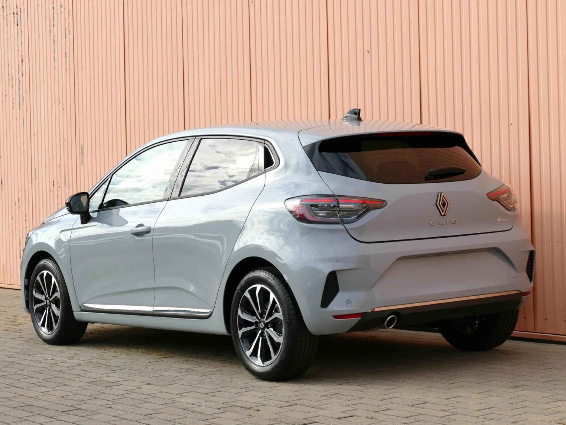 RENAULT CLIO - Miniature 4 sur 30 - Cliquer pour voir cette photo