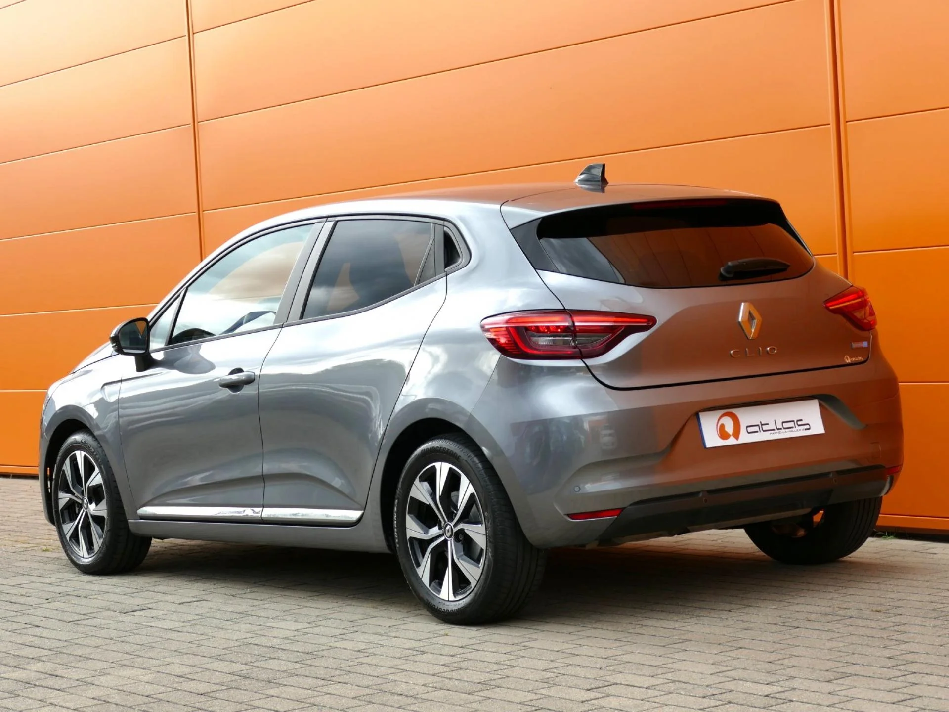 RENAULT CLIO - Miniature 3 sur 31 - Cliquer pour voir cette photo