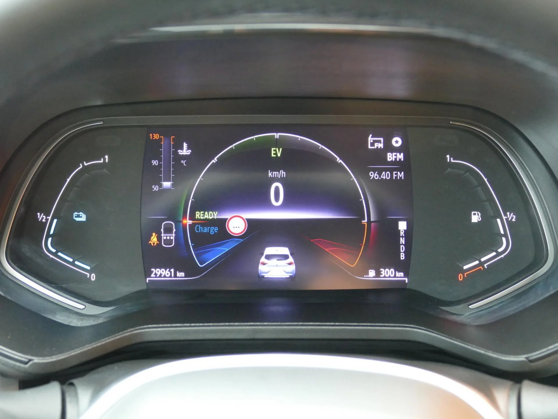 RENAULT CLIO - Miniature 15 sur 31 - Cliquer pour voir cette photo