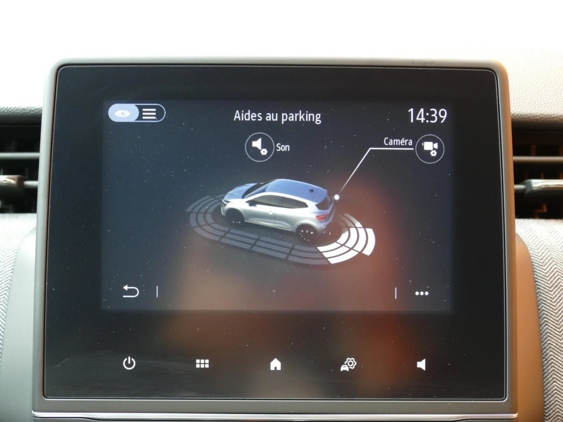 RENAULT CLIO - Miniature 12 sur 34 - Cliquer pour voir cette photo