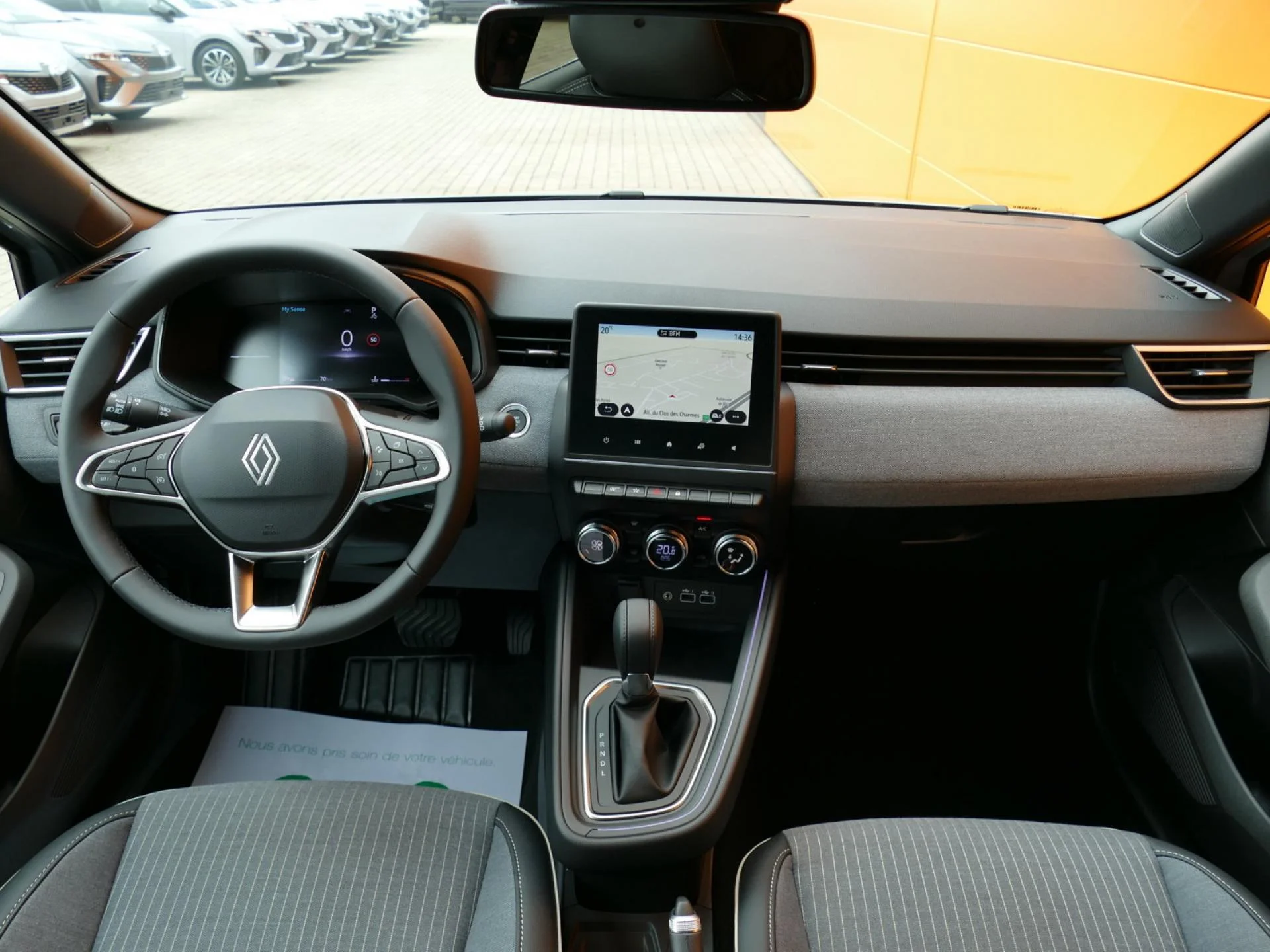 RENAULT CLIO - Miniature 5 sur 34 - Cliquer pour voir cette photo