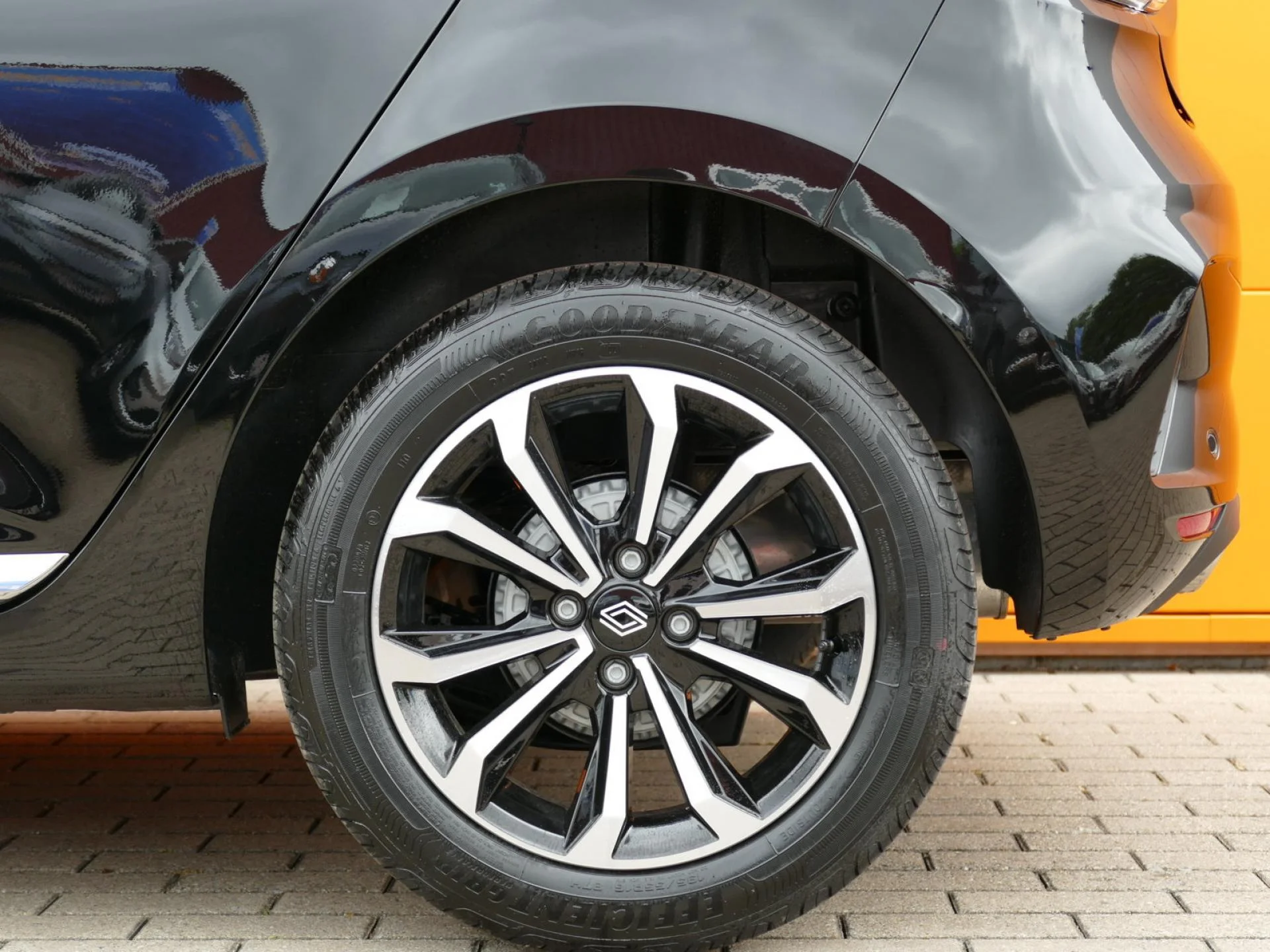 RENAULT CLIO - Miniature 36 sur 36 - Cliquer pour voir cette photo