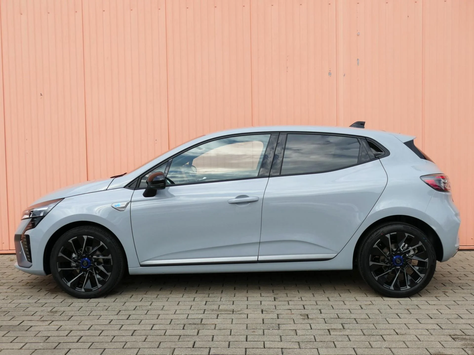 RENAULT CLIO - Miniature 3 sur 36 - Cliquer pour voir cette photo