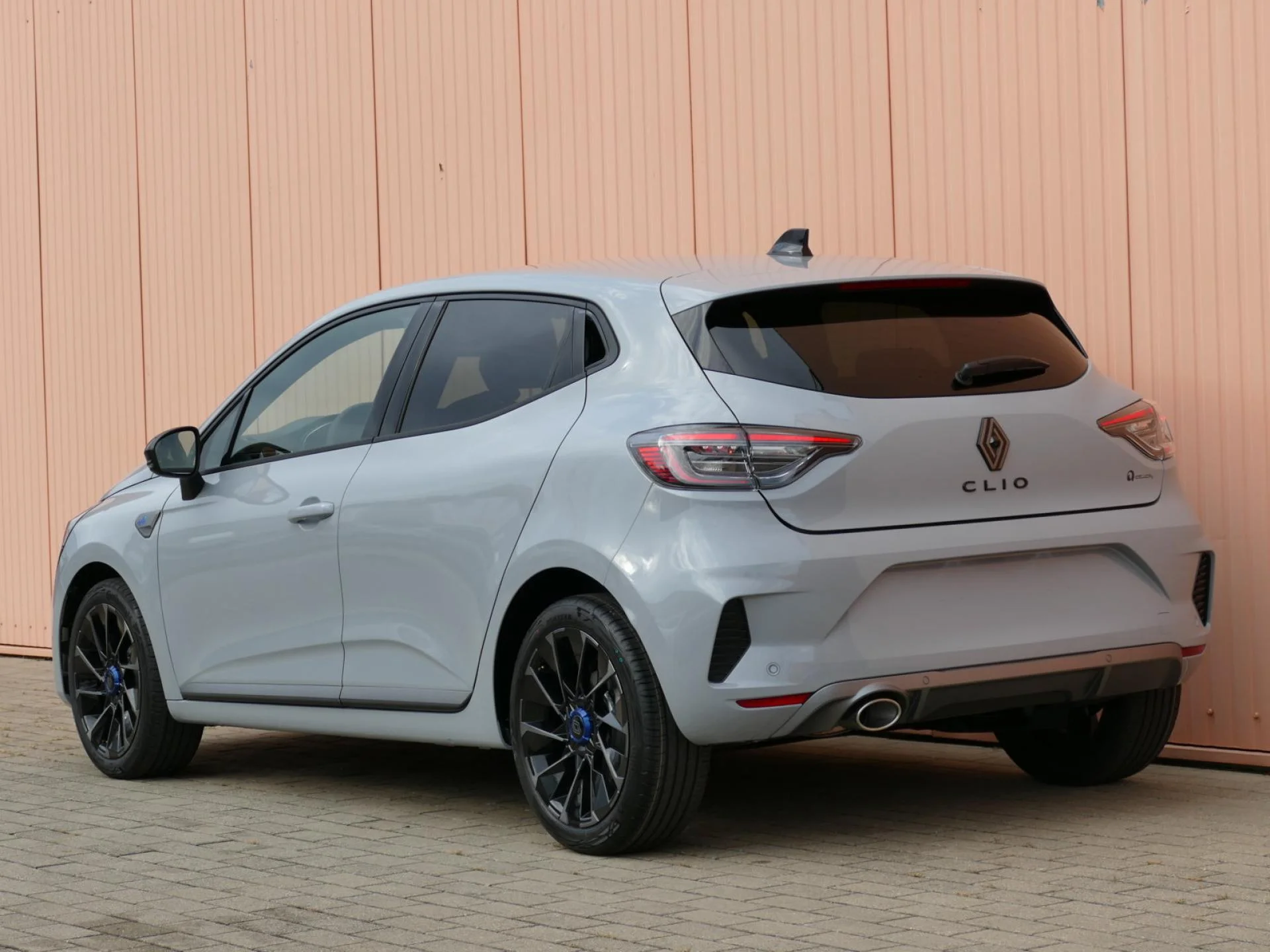 RENAULT CLIO - Miniature 4 sur 36 - Cliquer pour voir cette photo