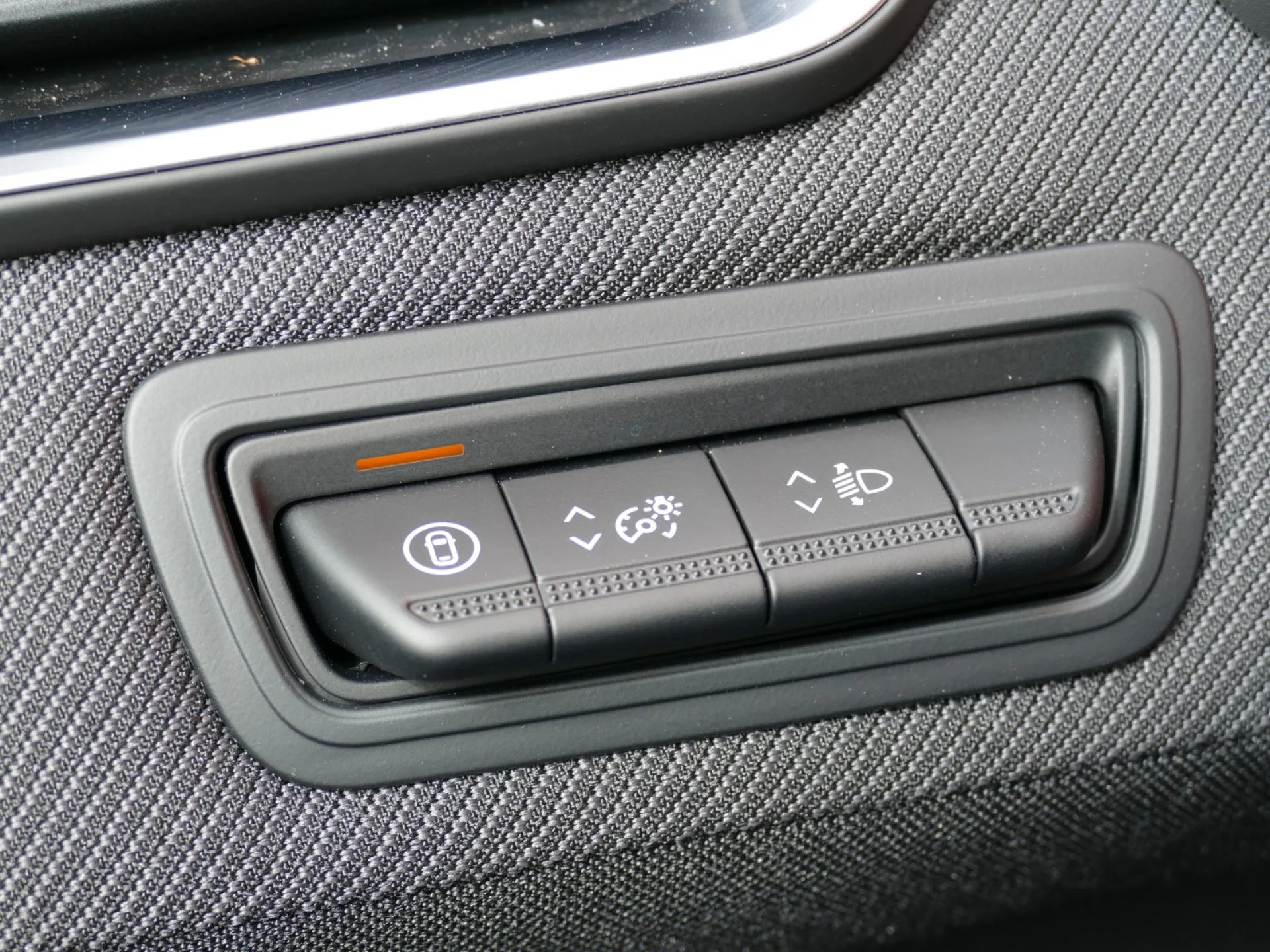 RENAULT CLIO - Miniature 20 sur 34 - Cliquer pour voir cette photo