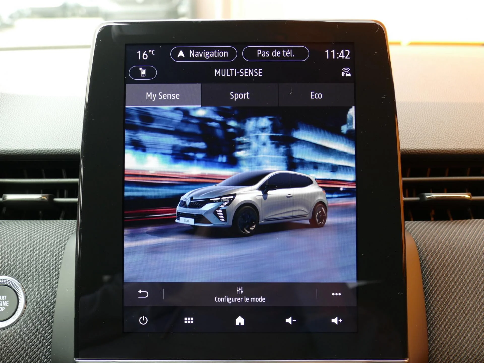 RENAULT CLIO - Miniature 13 sur 34 - Cliquer pour voir cette photo