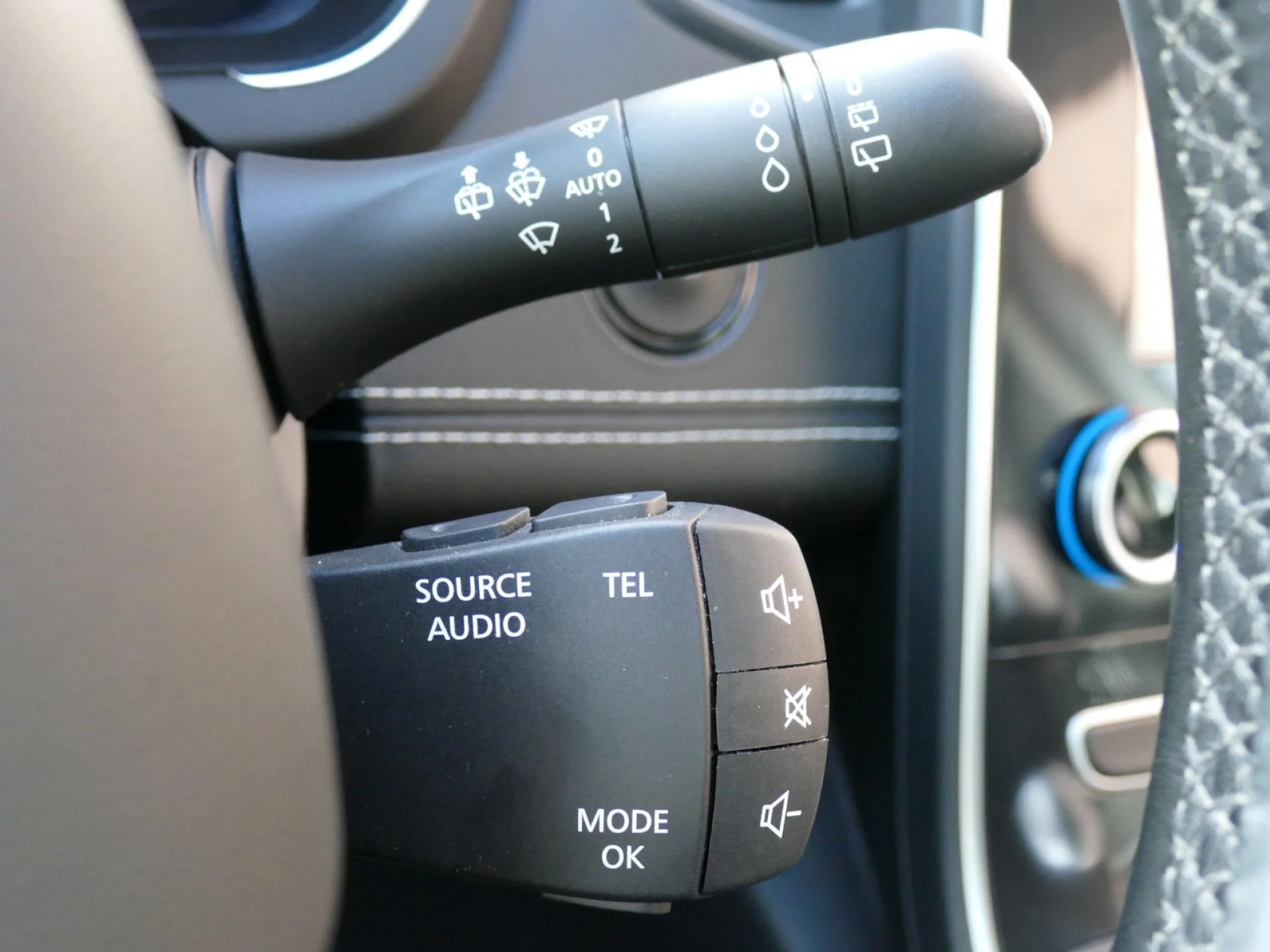 RENAULT GRAND SCENIC - Miniature 20 sur 30 - Cliquer pour voir cette photo