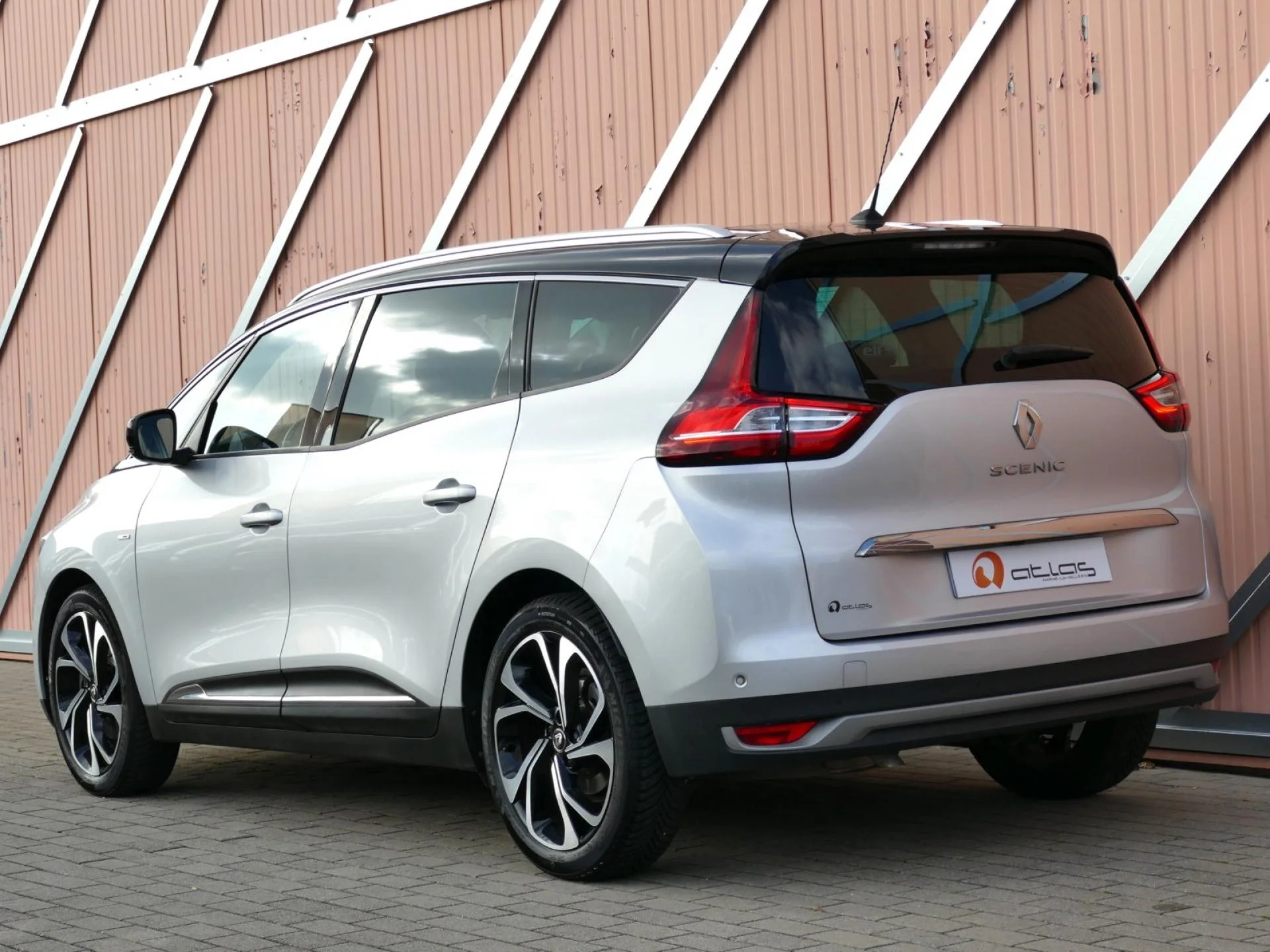 RENAULT GRAND SCENIC - Miniature 3 sur 30 - Cliquer pour voir cette photo