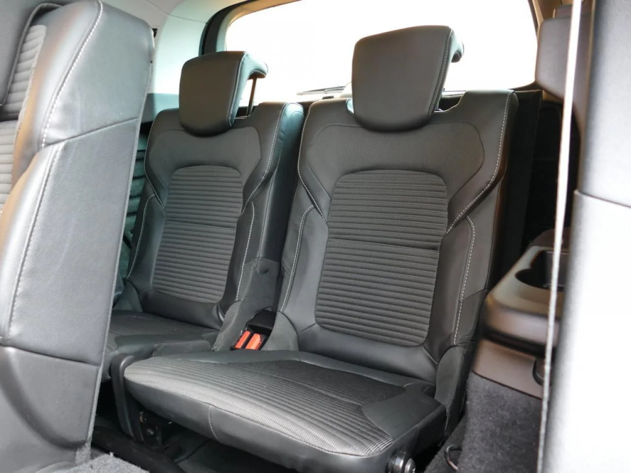RENAULT GRAND SCENIC - Miniature 4 sur 13 - Cliquer pour voir cette photo