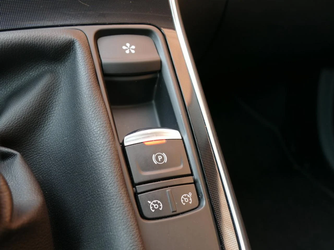 RENAULT GRAND SCENIC - Miniature 7 sur 13 - Cliquer pour voir cette photo