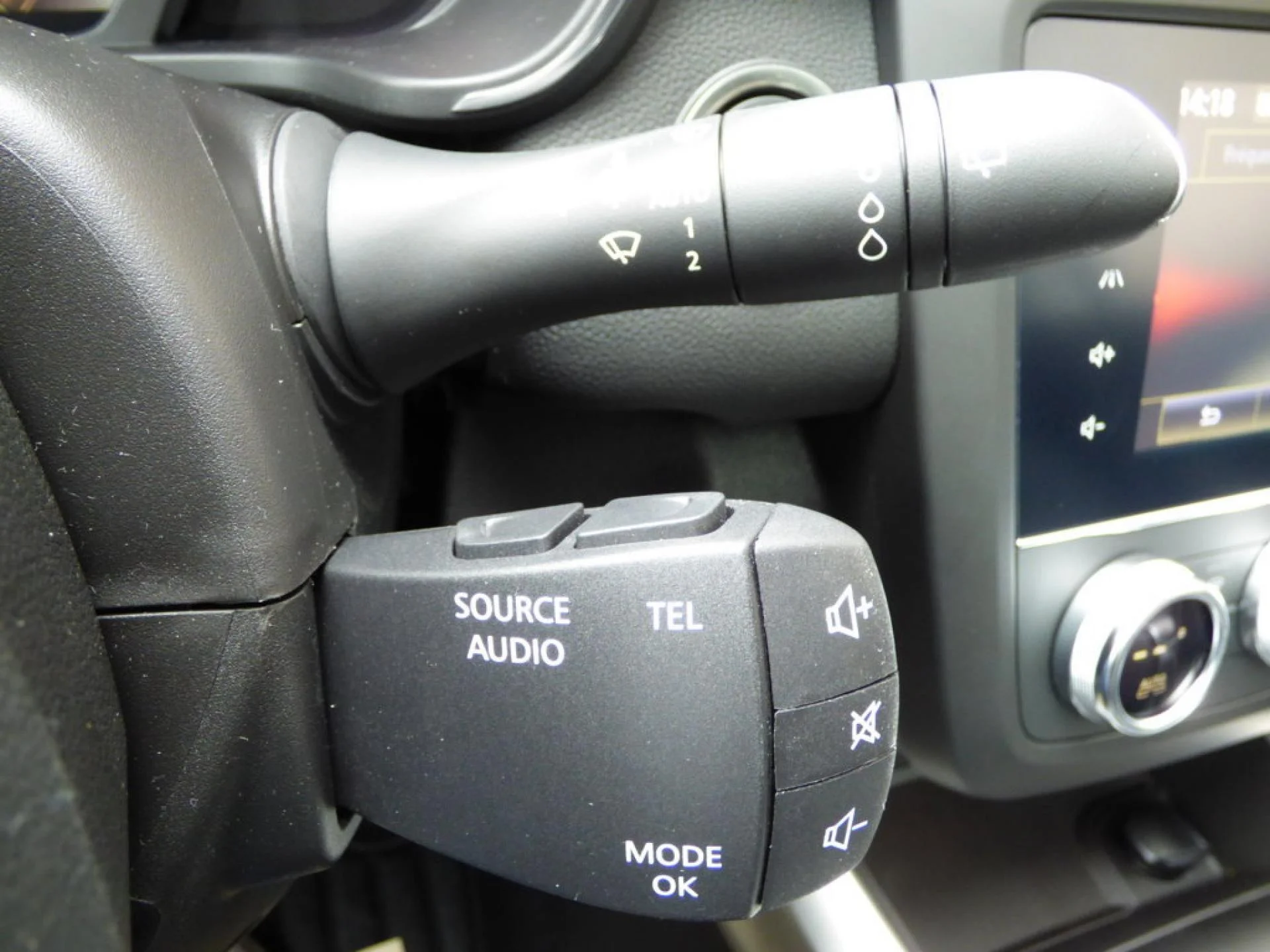 RENAULT KADJAR - Miniature 14 sur 21 - Cliquer pour voir cette photo