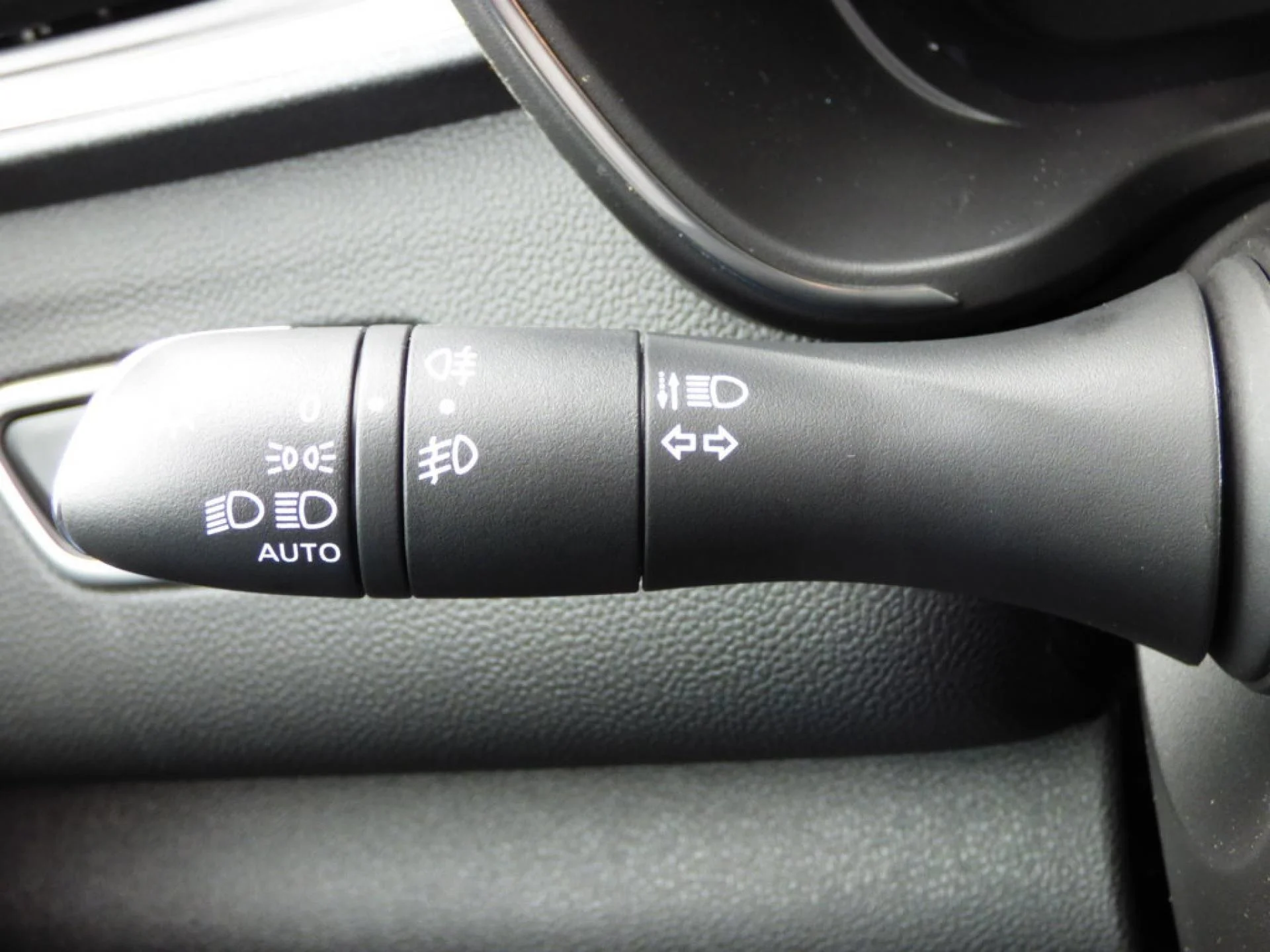 RENAULT KADJAR - Miniature 13 sur 21 - Cliquer pour voir cette photo
