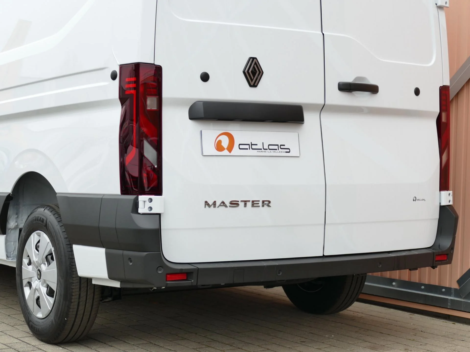 RENAULT MASTER - Miniature 32 sur 34 - Cliquer pour voir cette photo