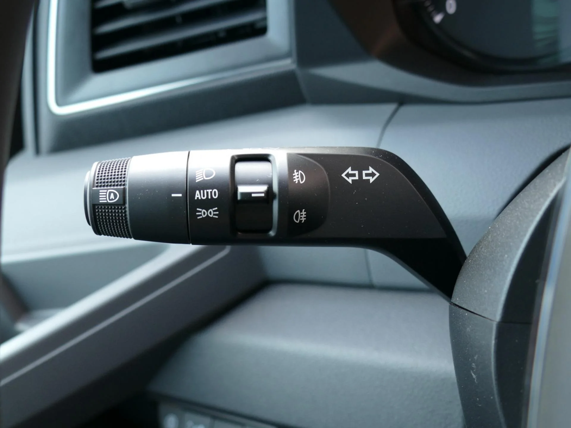 RENAULT MASTER - Miniature 23 sur 32 - Cliquer pour voir cette photo