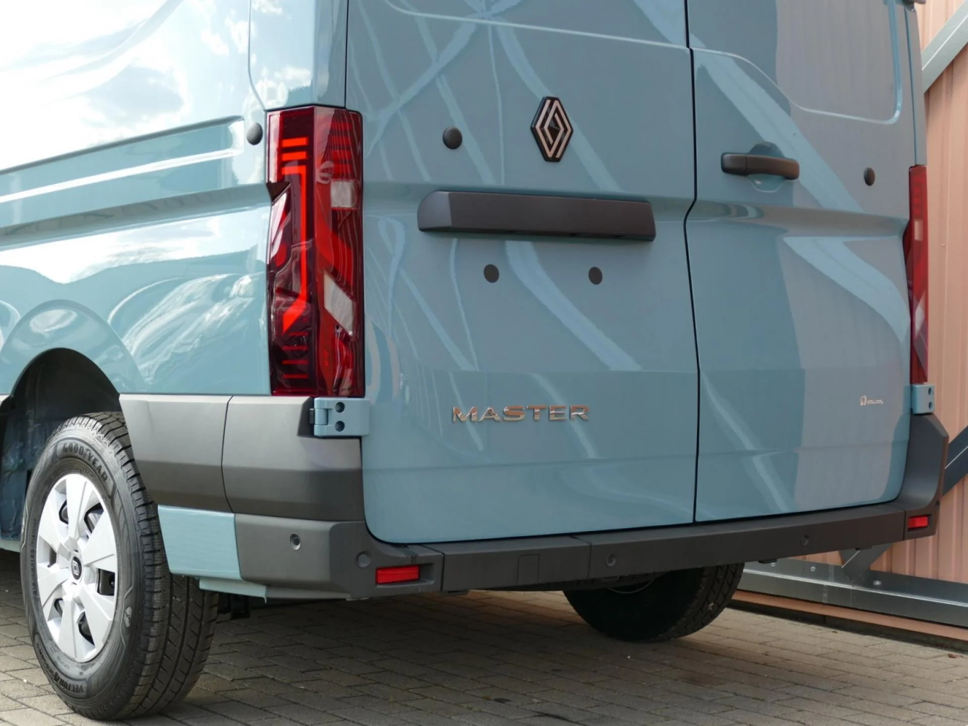 RENAULT MASTER - Miniature 30 sur 32 - Cliquer pour voir cette photo