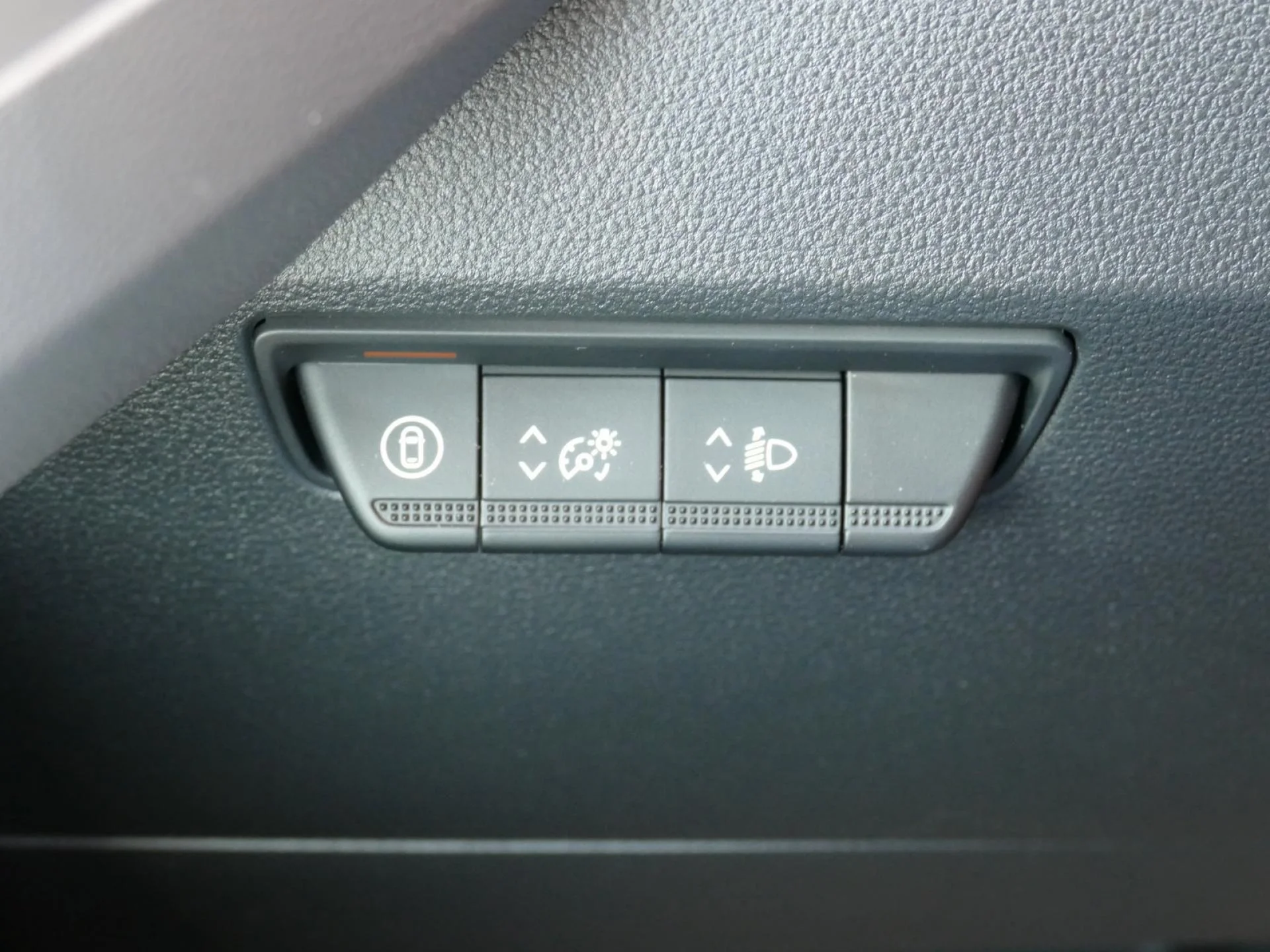 RENAULT MASTER - Miniature 19 sur 34 - Cliquer pour voir cette photo