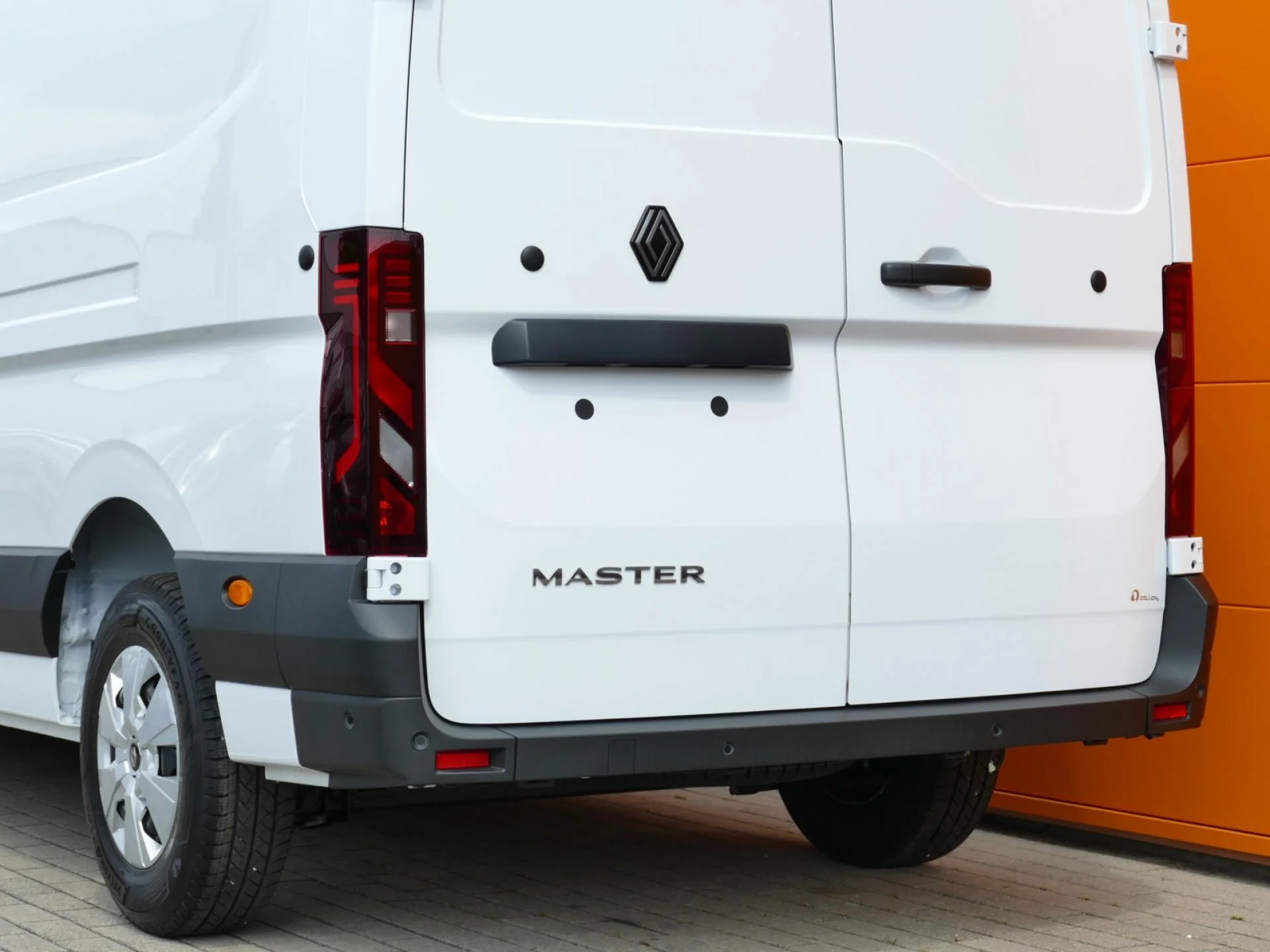 RENAULT MASTER - Miniature 32 sur 34 - Cliquer pour voir cette photo