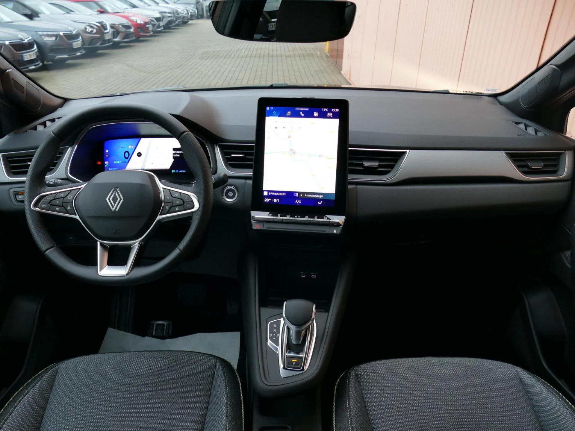 RENAULT Symbioz - Miniature 4 sur 8 - Cliquer pour voir cette photo