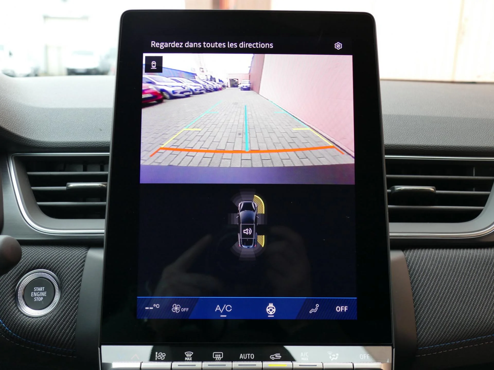 RENAULT Symbioz - Miniature 10 sur 27 - Cliquer pour voir cette photo
