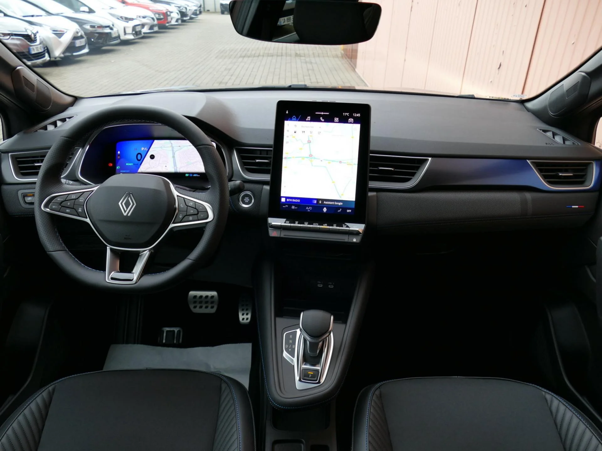 RENAULT Symbioz - Miniature 5 sur 27 - Cliquer pour voir cette photo