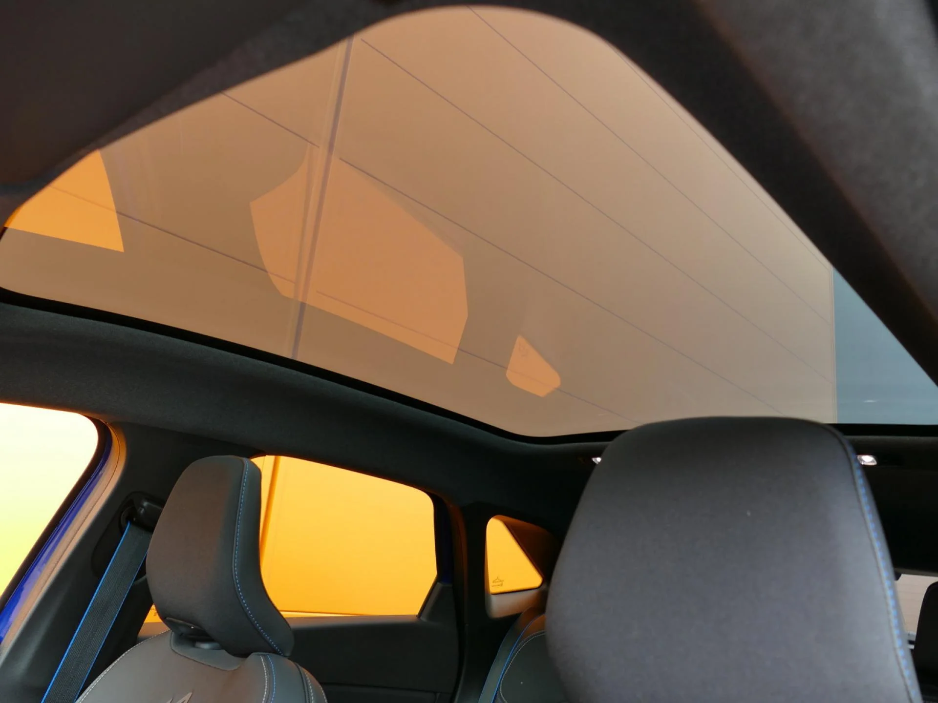RENAULT Symbioz - Miniature 18 sur 30 - Cliquer pour voir cette photo