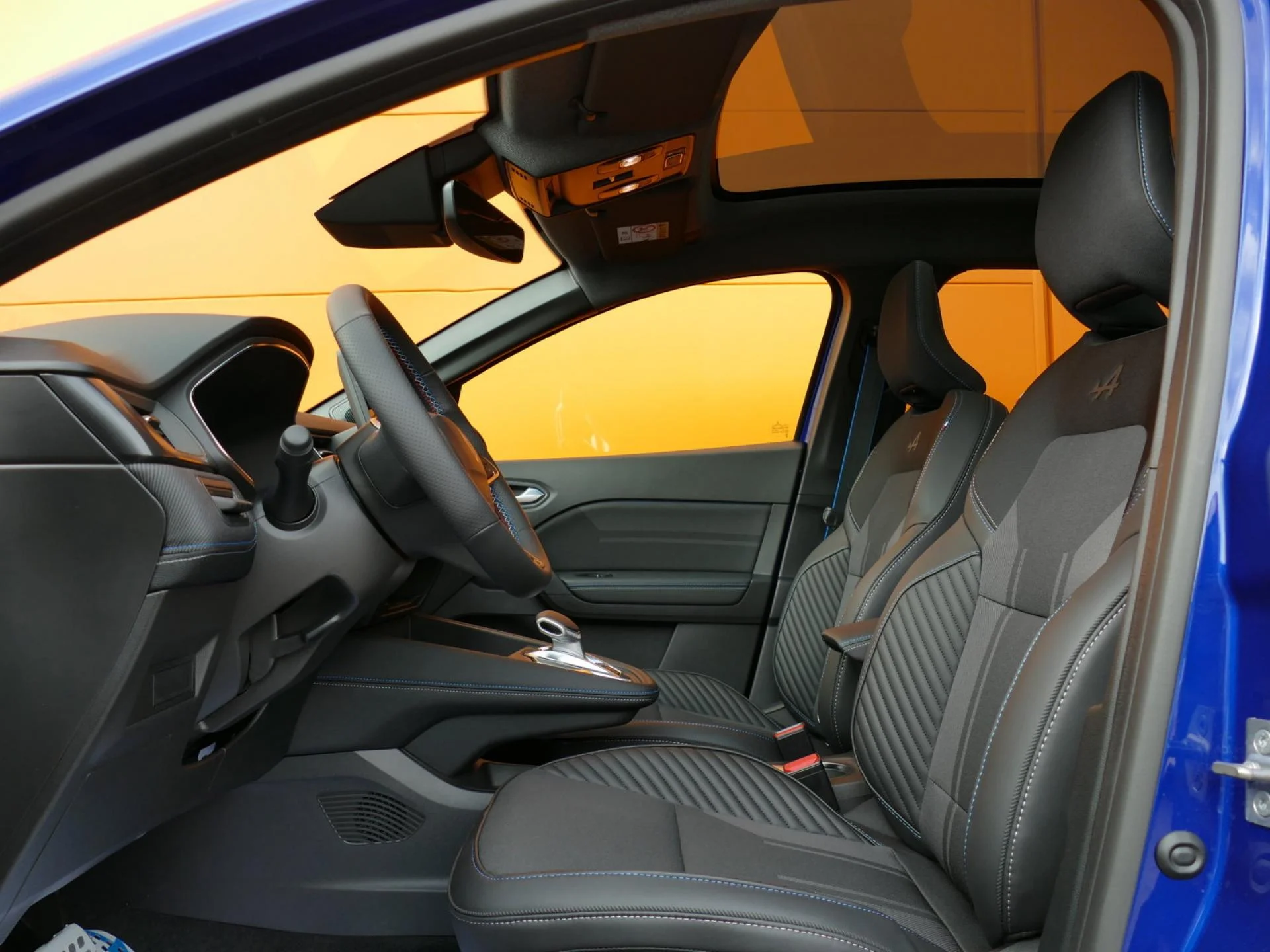 RENAULT Symbioz - Miniature 6 sur 30 - Cliquer pour voir cette photo