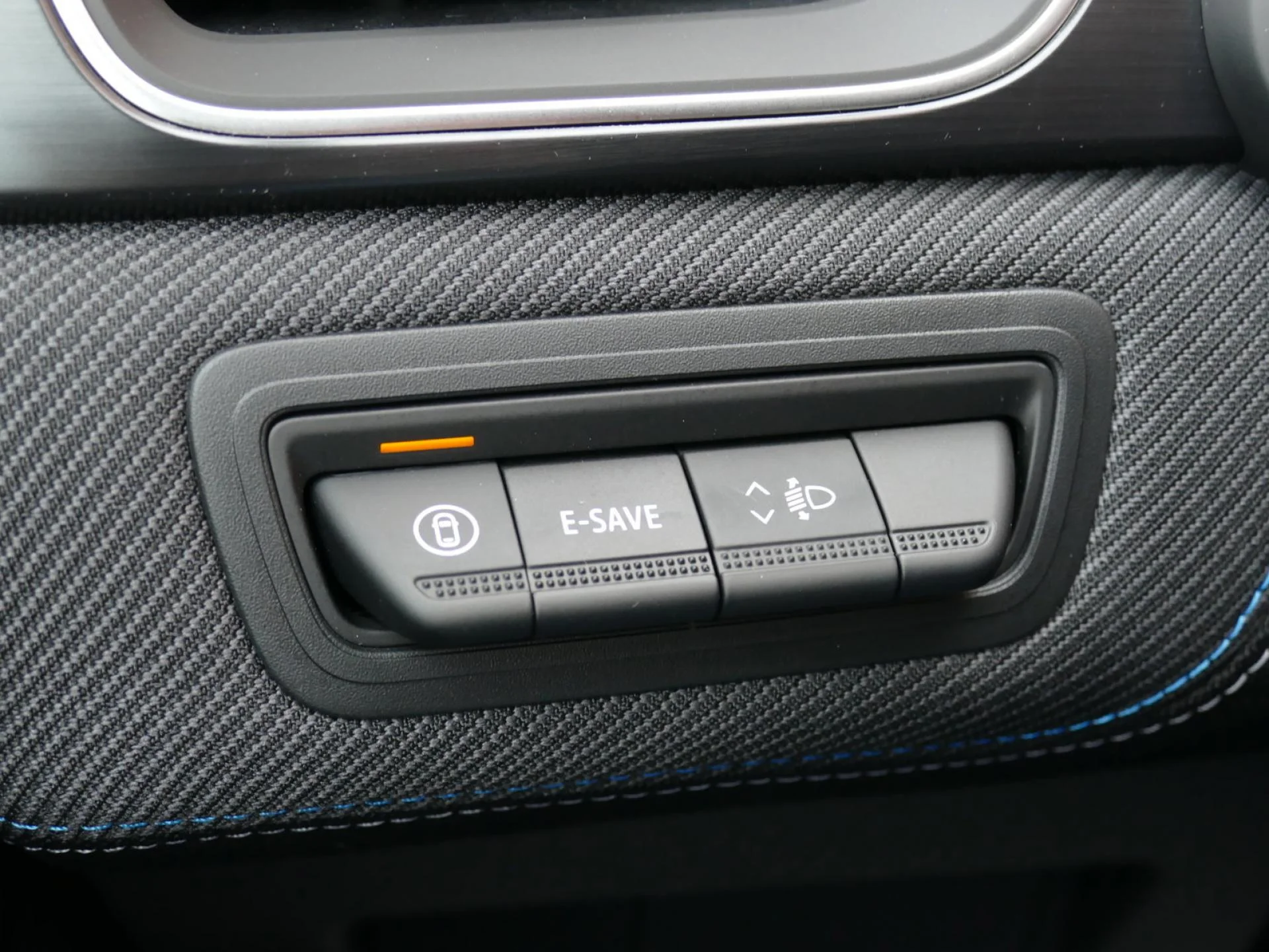 RENAULT Symbioz - Miniature 17 sur 24 - Cliquer pour voir cette photo