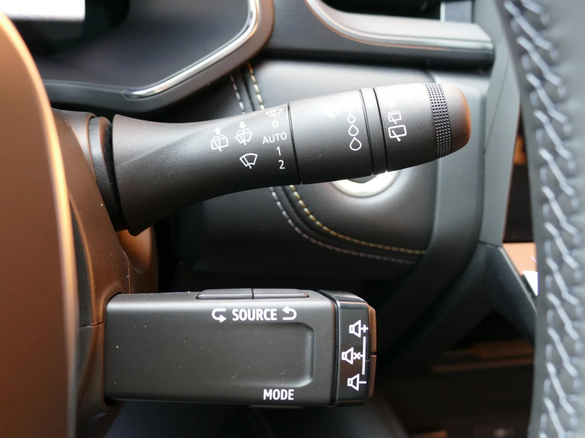 RENAULT Symbioz - Miniature 28 sur 36 - Cliquer pour voir cette photo