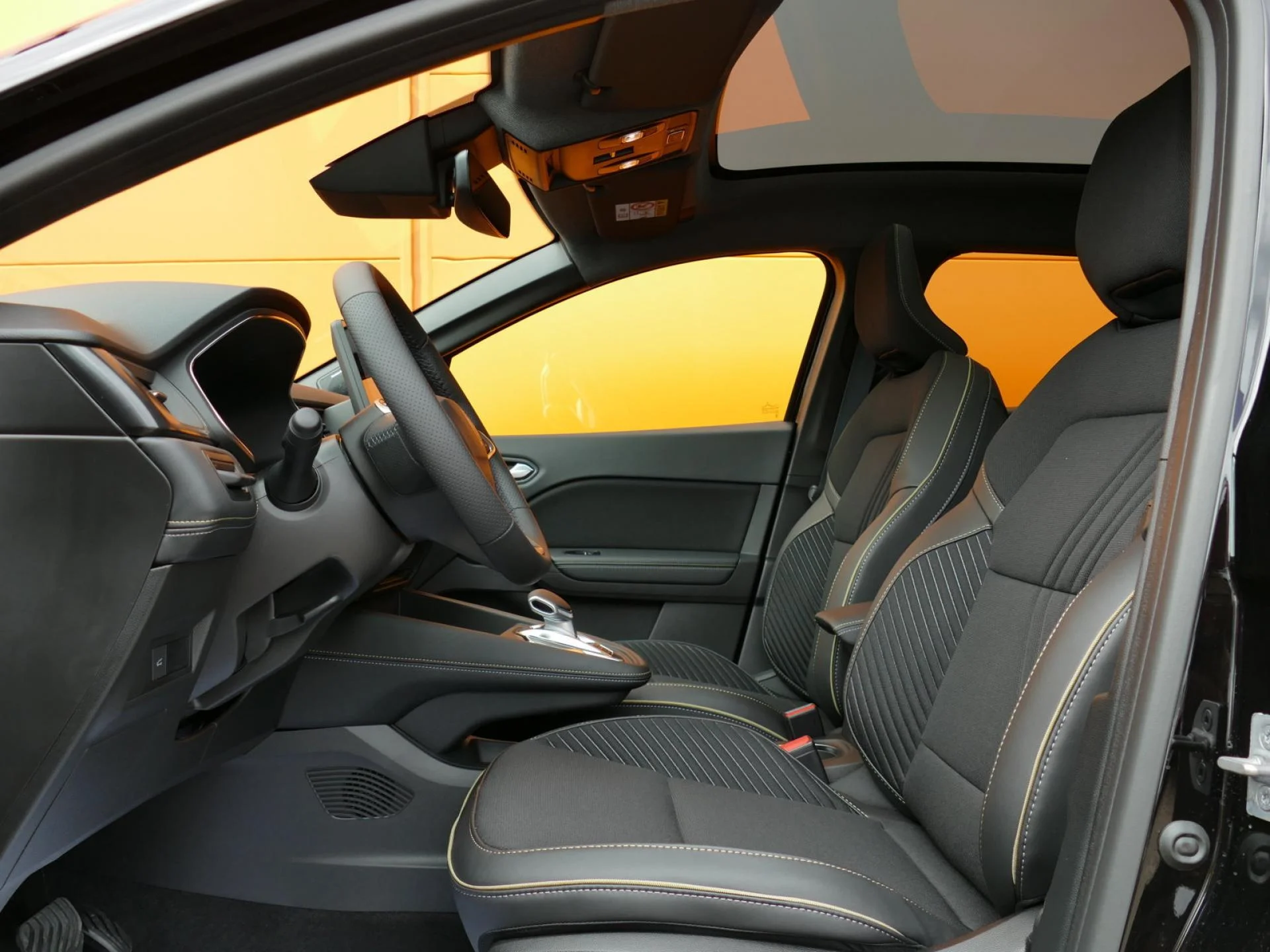 RENAULT Symbioz - Miniature 6 sur 36 - Cliquer pour voir cette photo